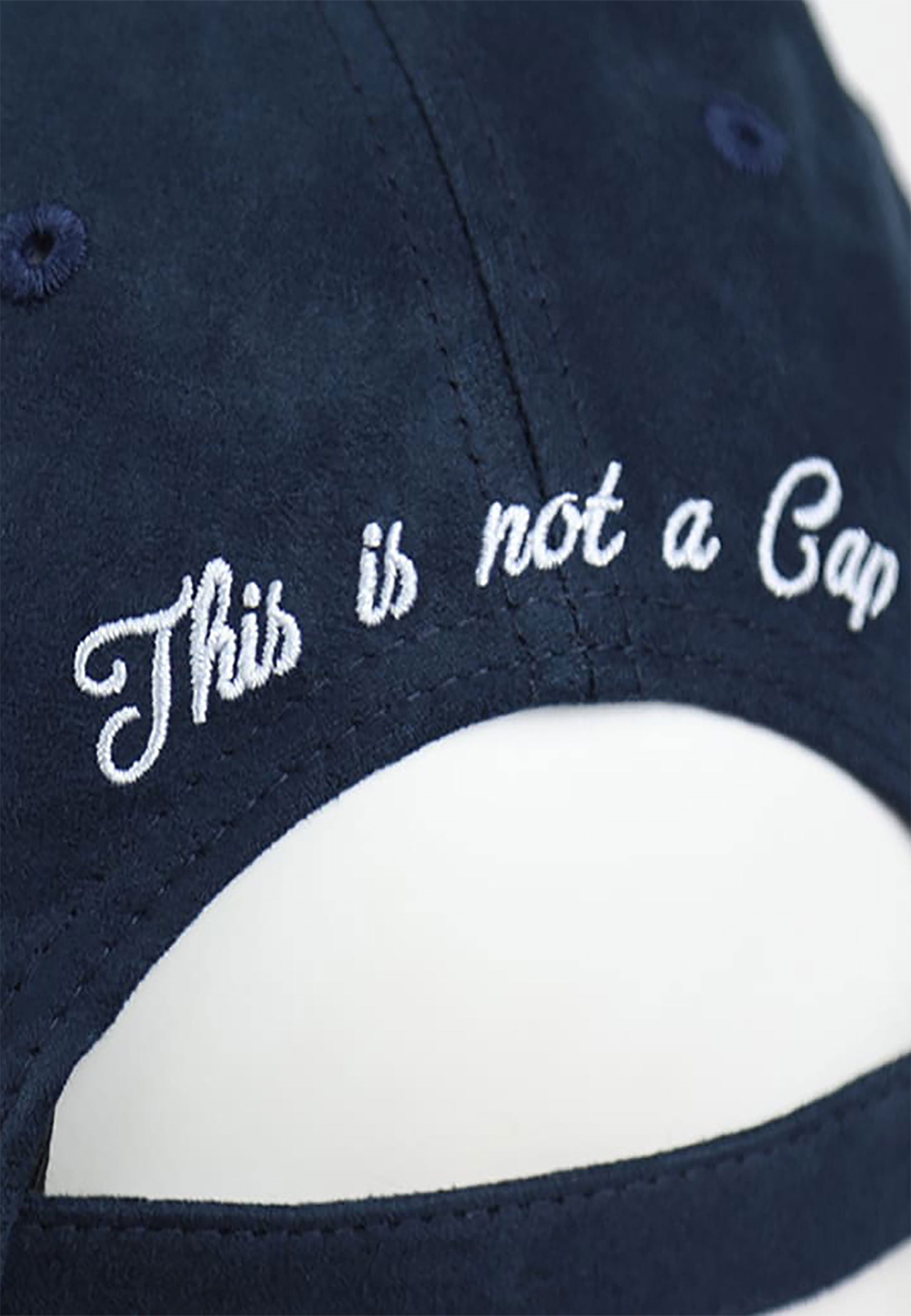 Casquette Suédine - Genève in Bleu Marine Caps LXH