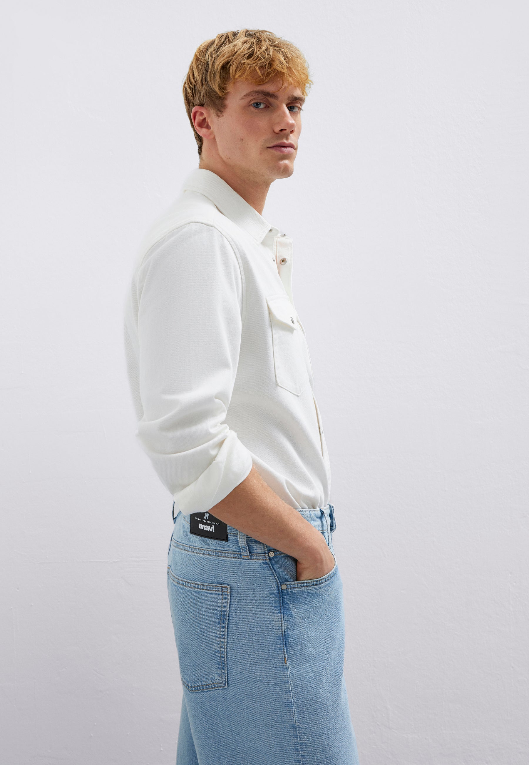 Ted in off-white denim shirts Mavi