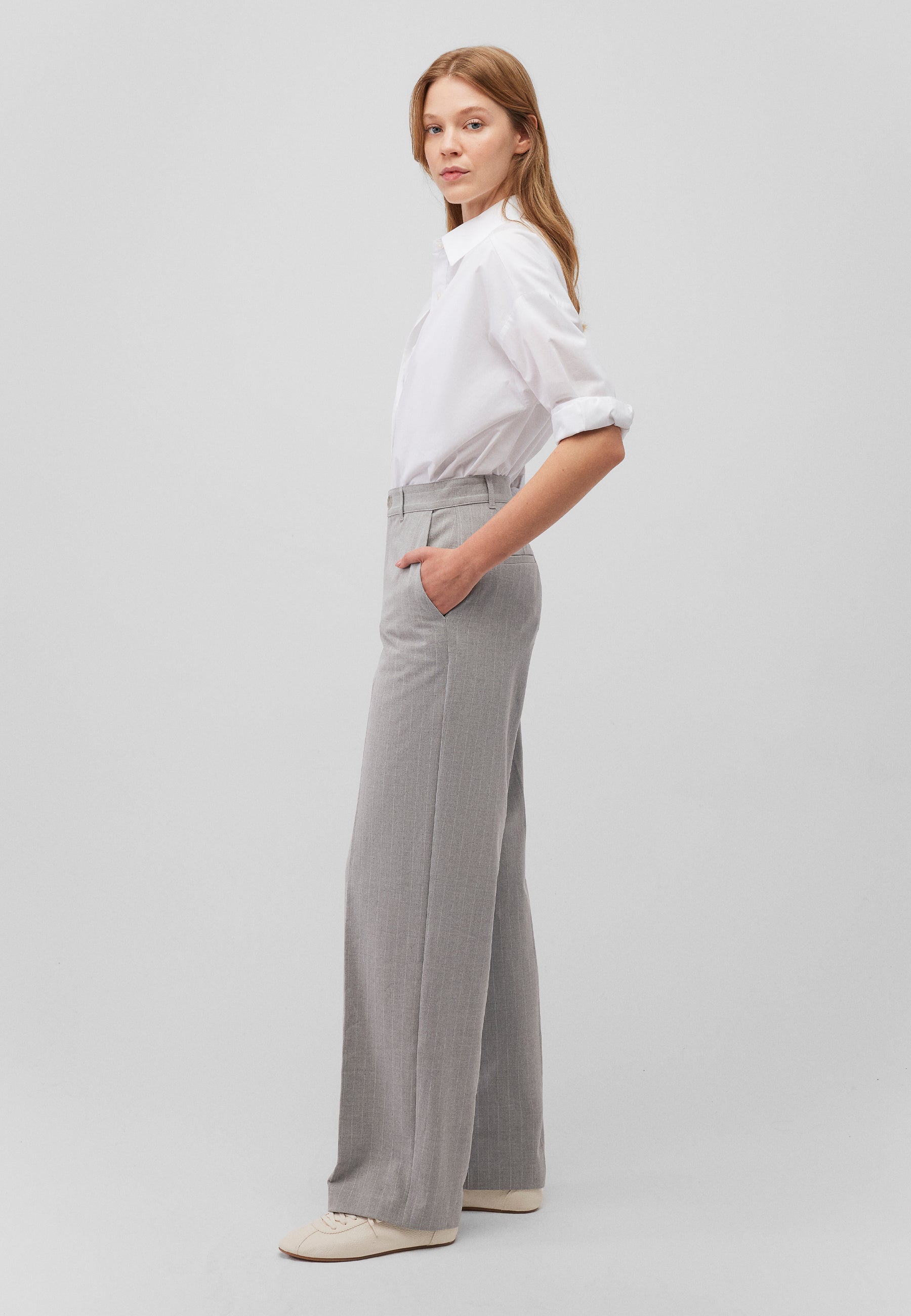 Woven Pants in Grey Stripe Pants Mavi