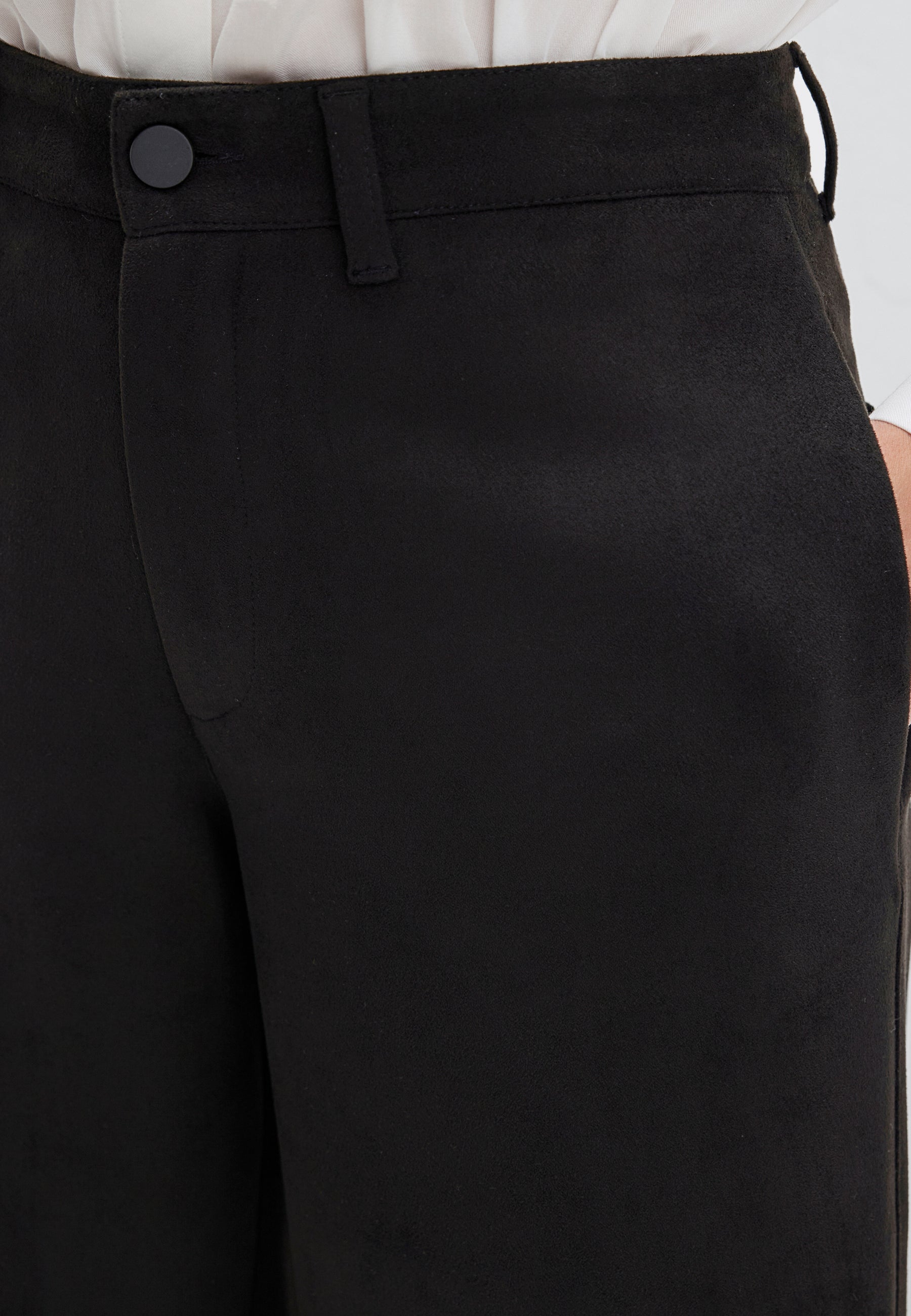 Woven Pants in Black Pants Mavi