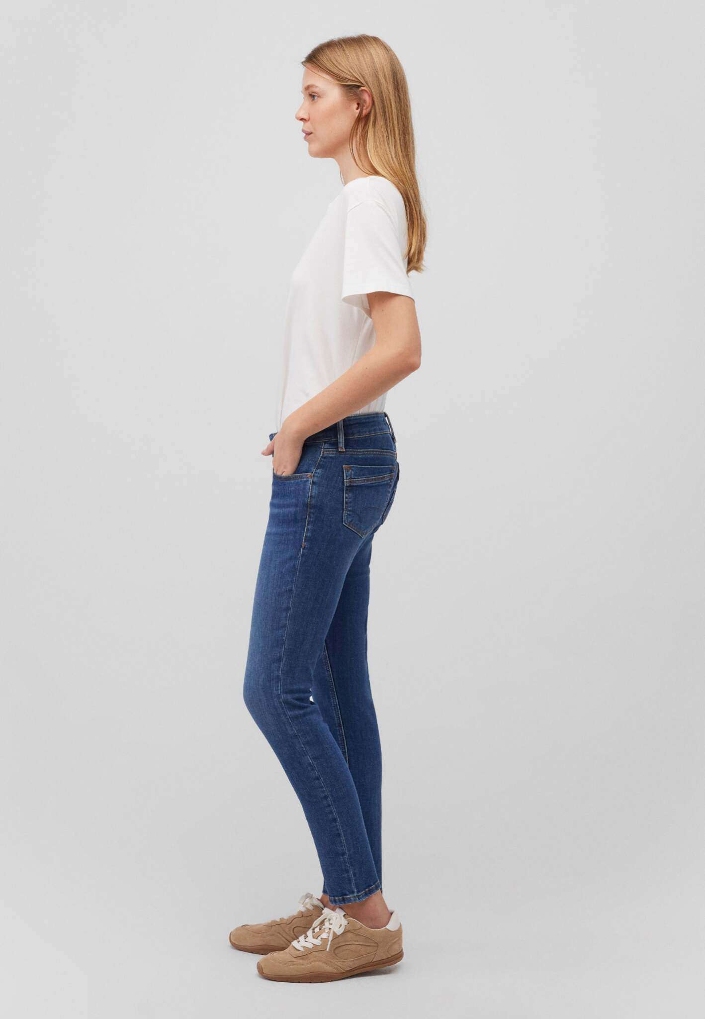 Lindy in Dark Brushed Venice Jeans Mavi