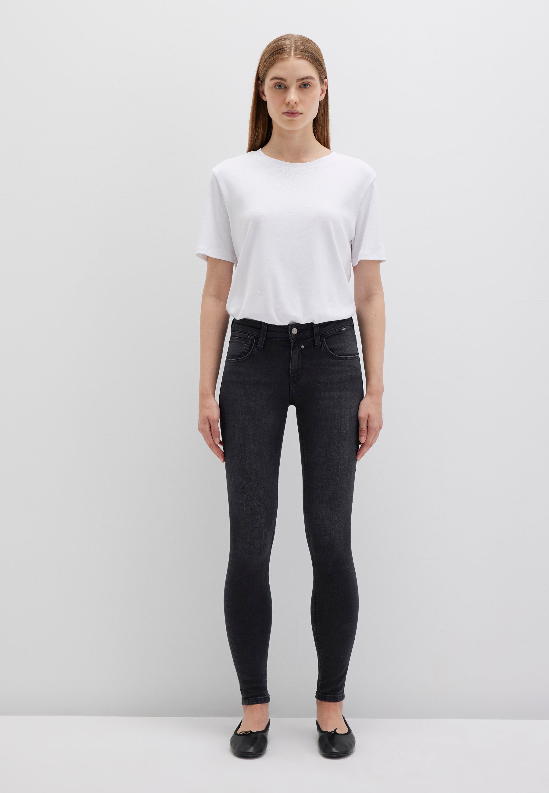 Adriana in Smoke Brushed Stretch Jeans Mavi