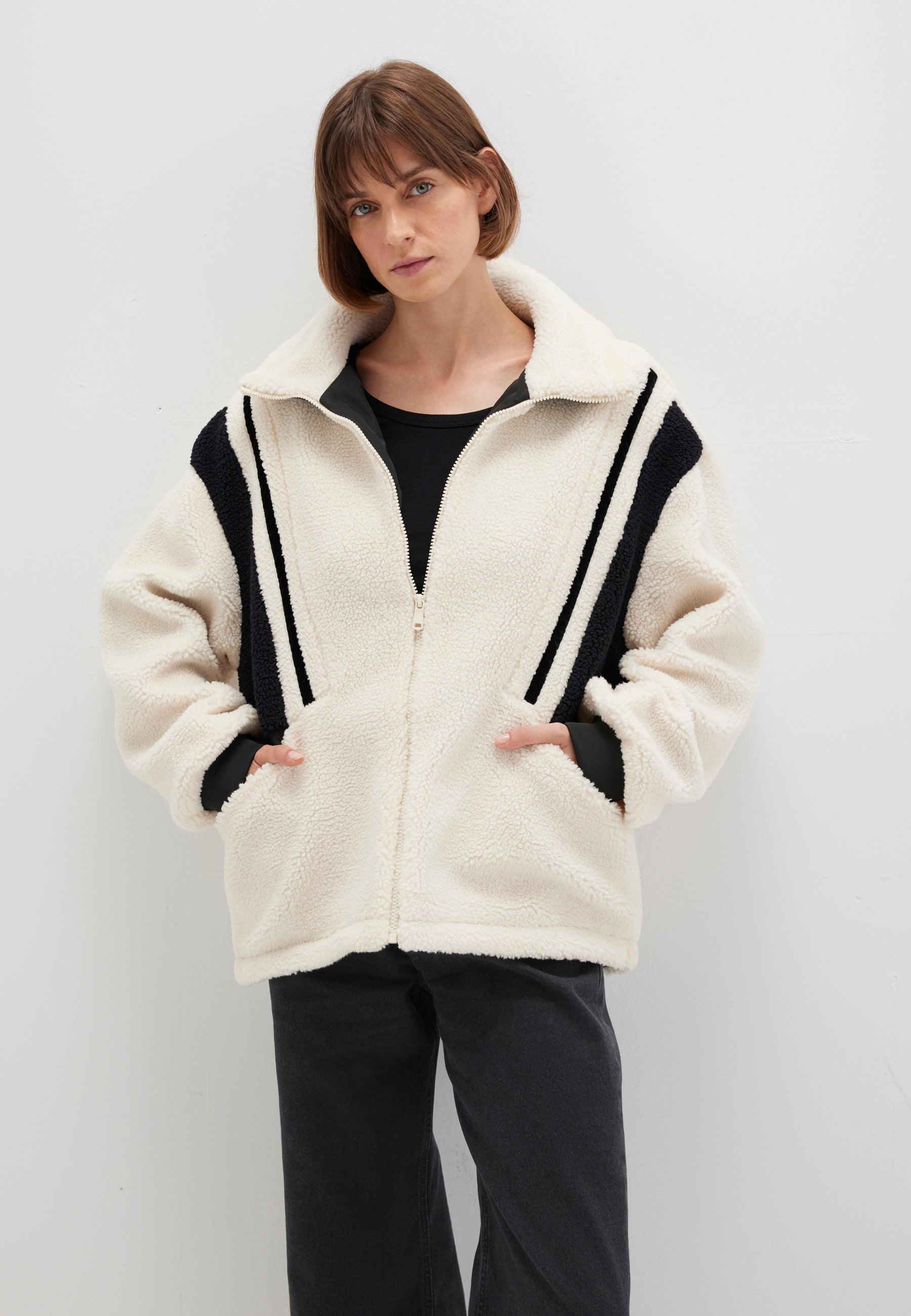Polar Jacket in Ecru Jackets Mavi