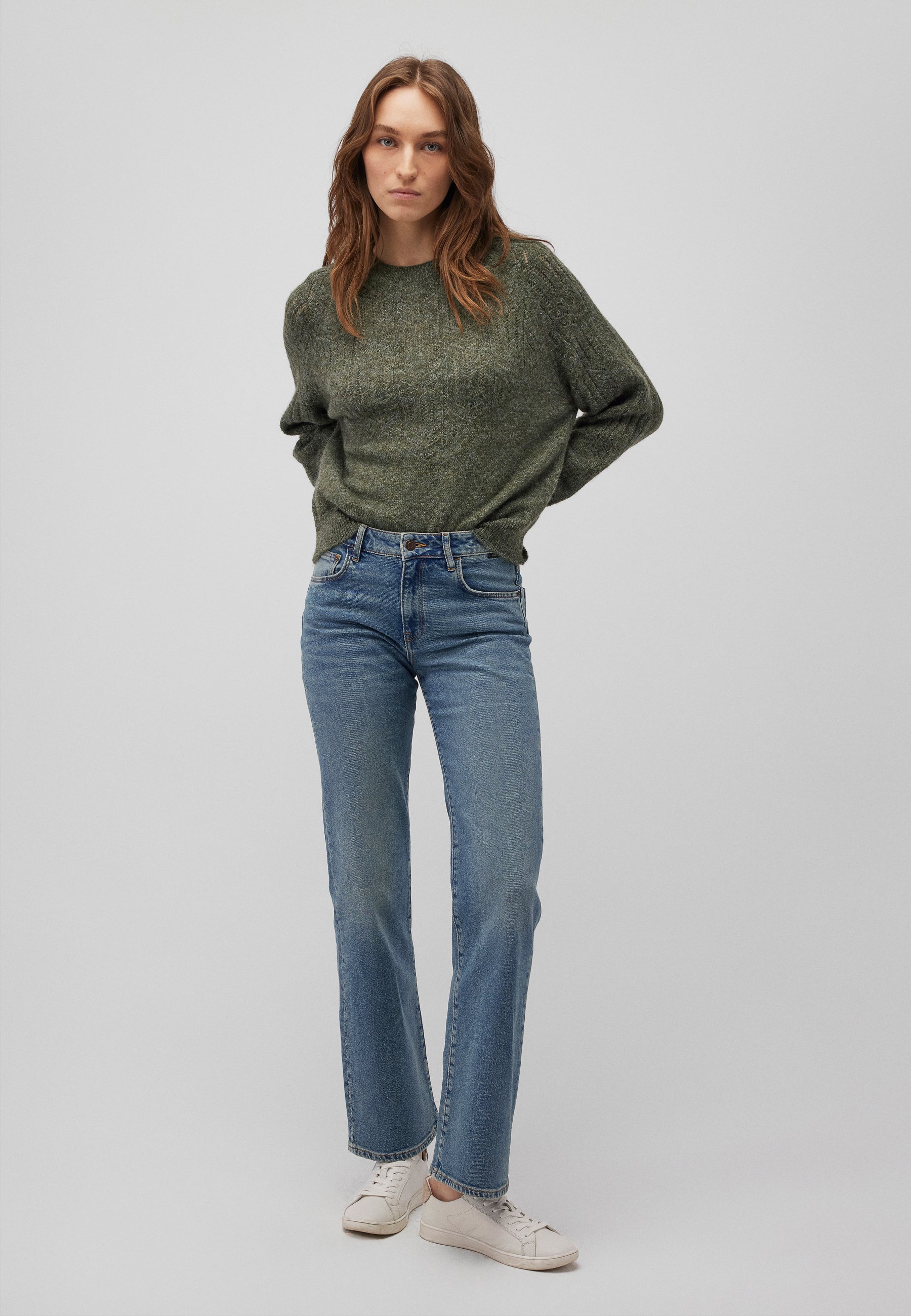 Crew Neck Sweater in Beetle Sweater Mavi