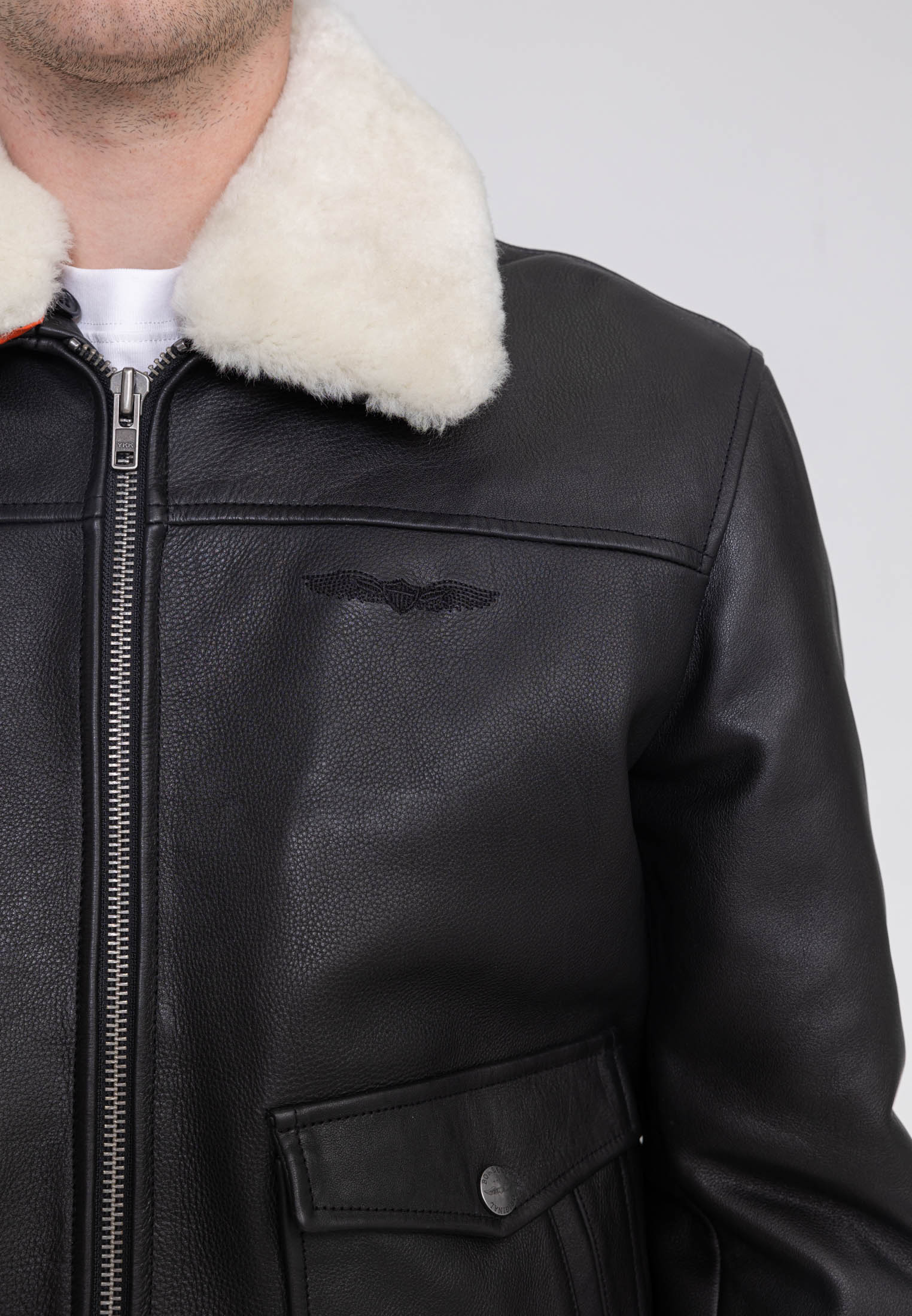 Maverick-M in Black Jackets Bombers Original
