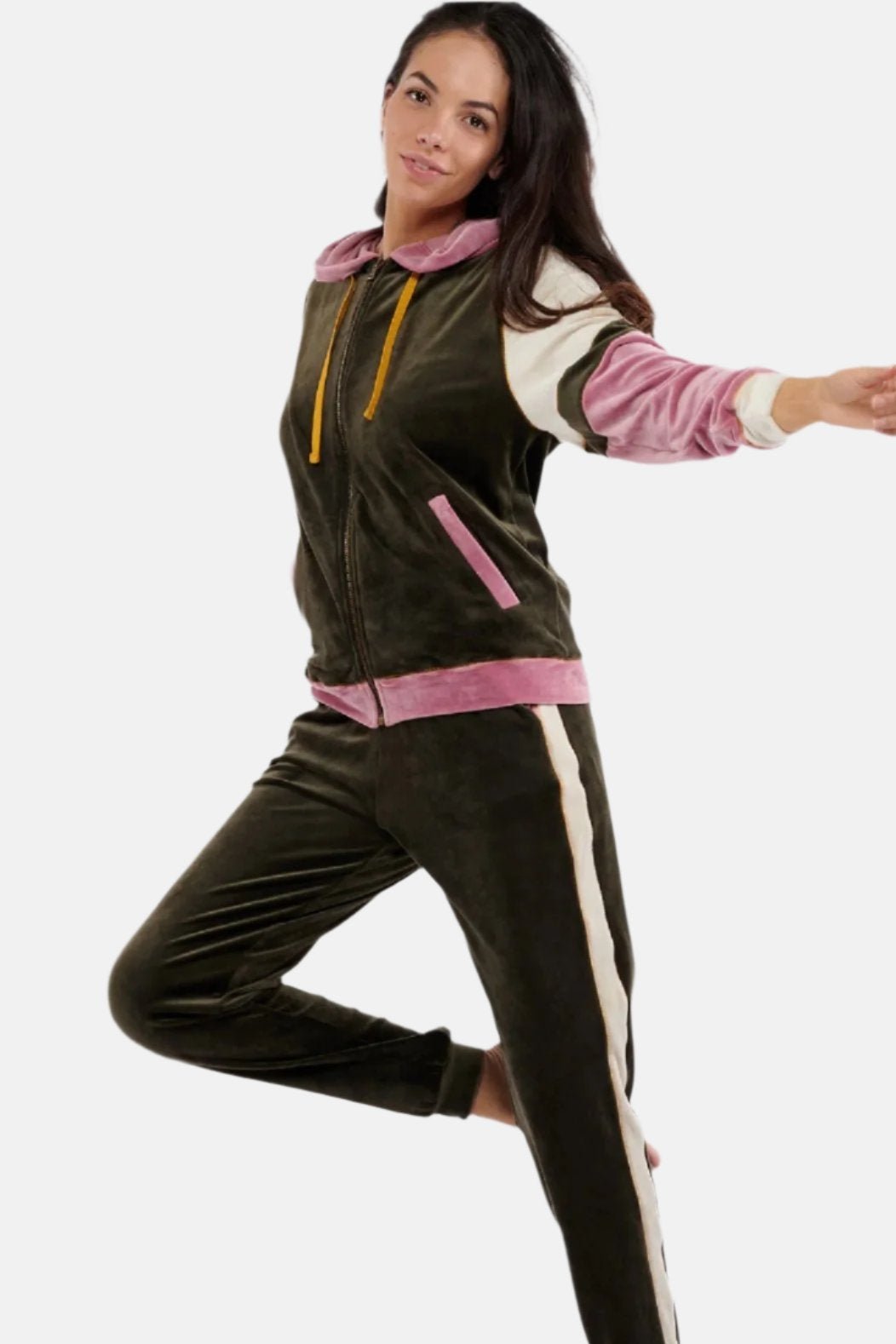 QUICKLY-WILDLAKE Velvet pants in khaki Pants Banana Moon