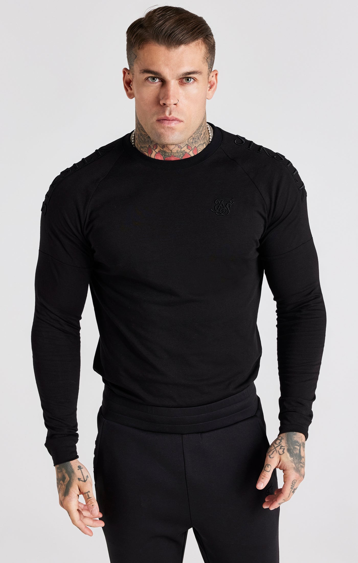 Panel Muscle Fit Longsleeve Shirt in Black