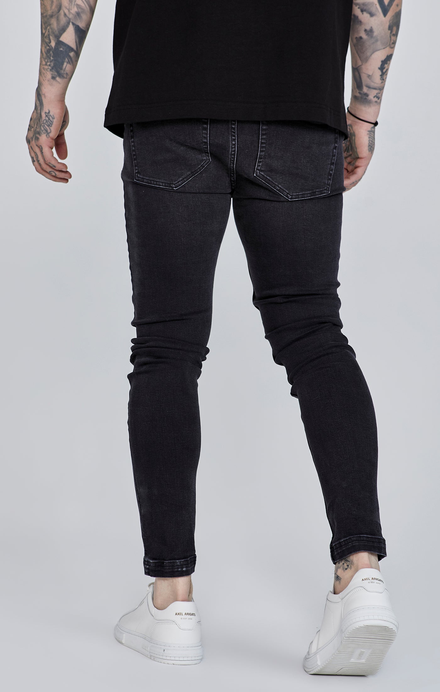Skinny Jeans in Black Jeans SikSilk