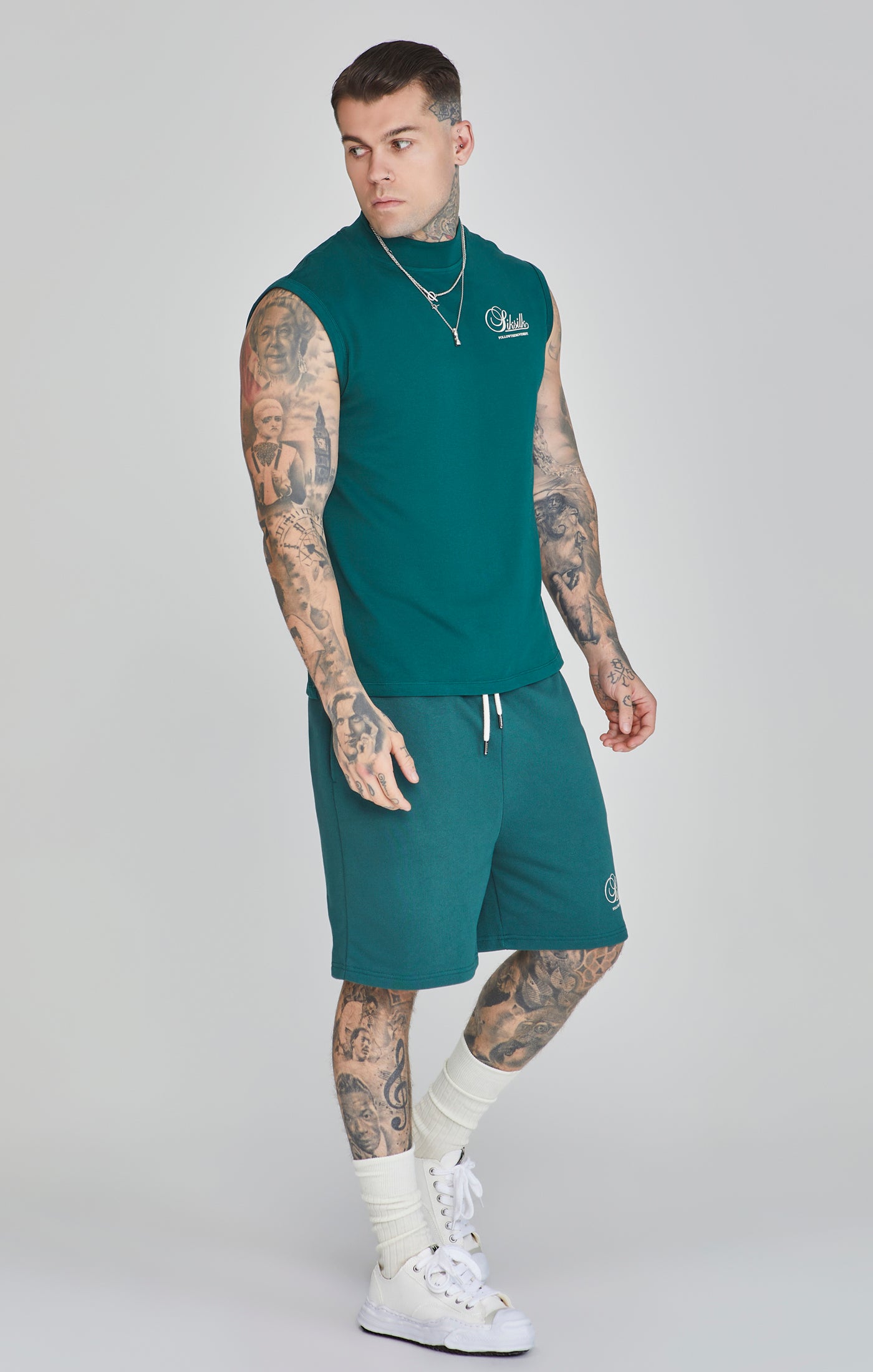 Sleeveless T-Shirt in Green T-Shirts SikSilk
