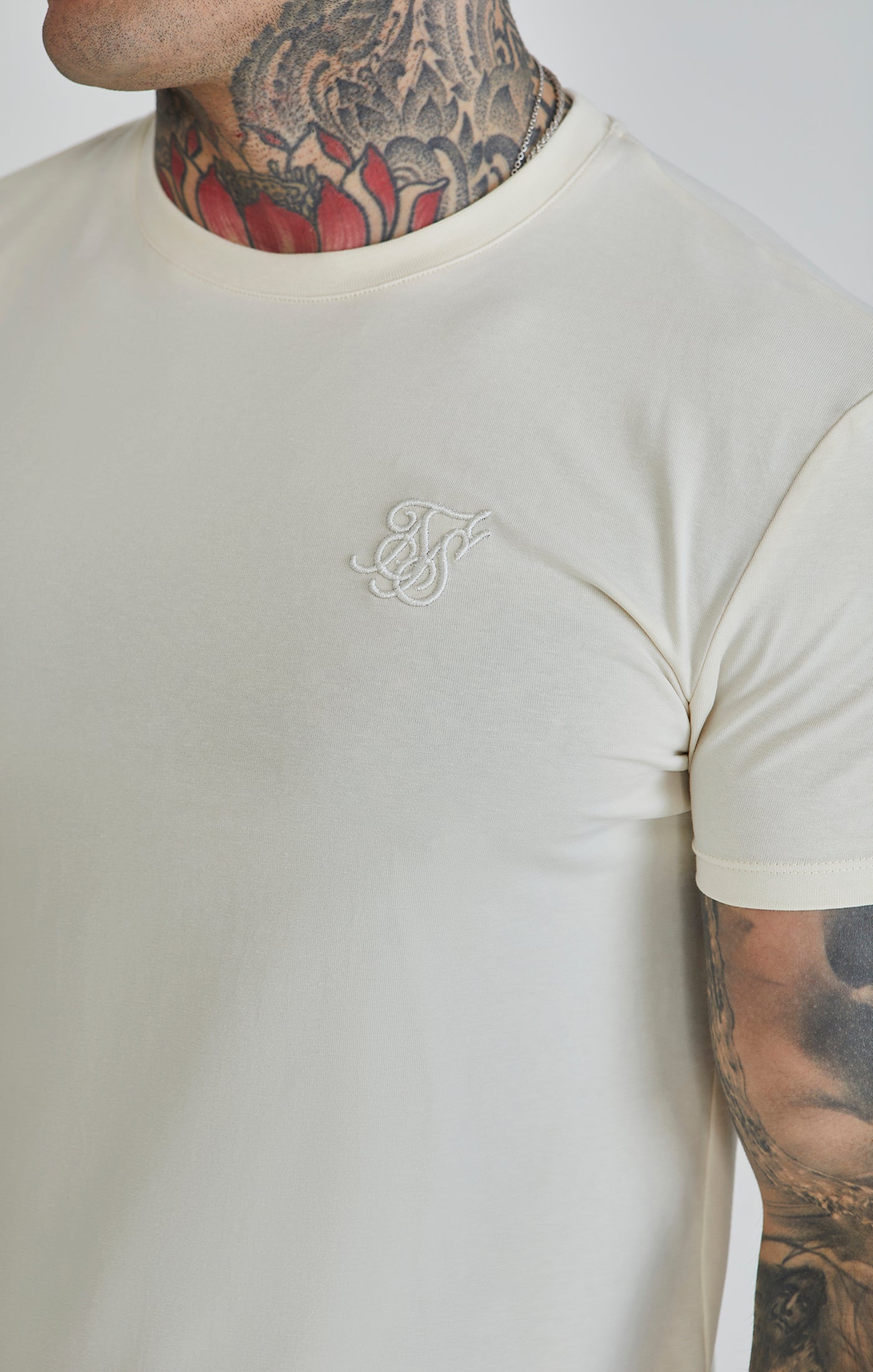 Muscle Fit T-Shirt in Ecru T-Shirts SikSilk