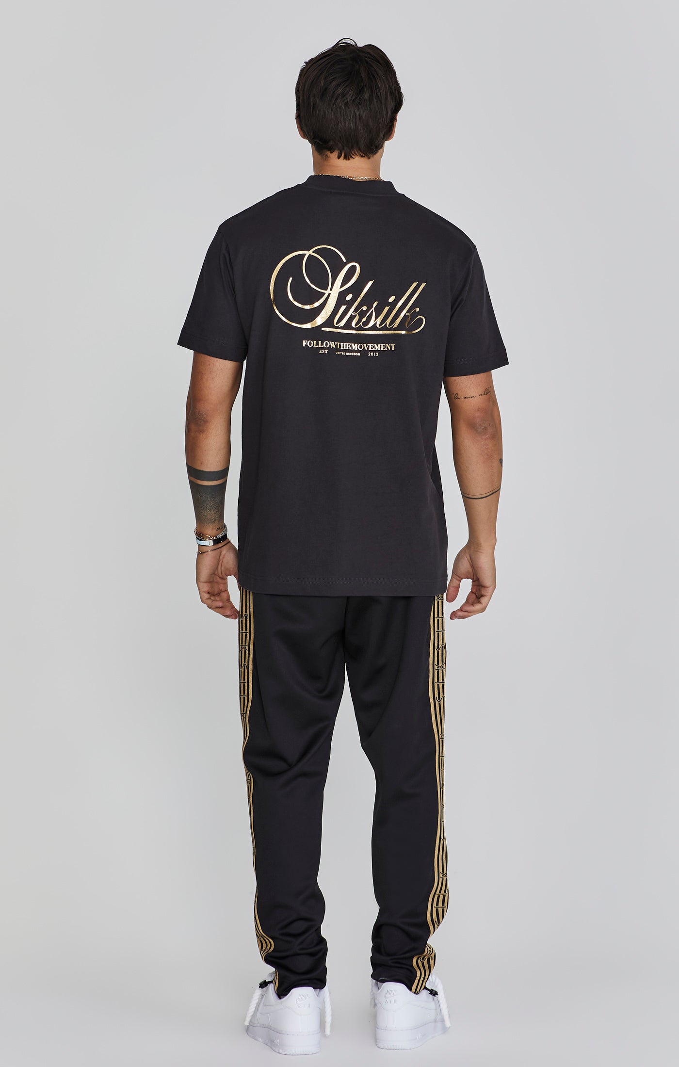 Graphic T-Shirt in Black T-Shirts SikSilk