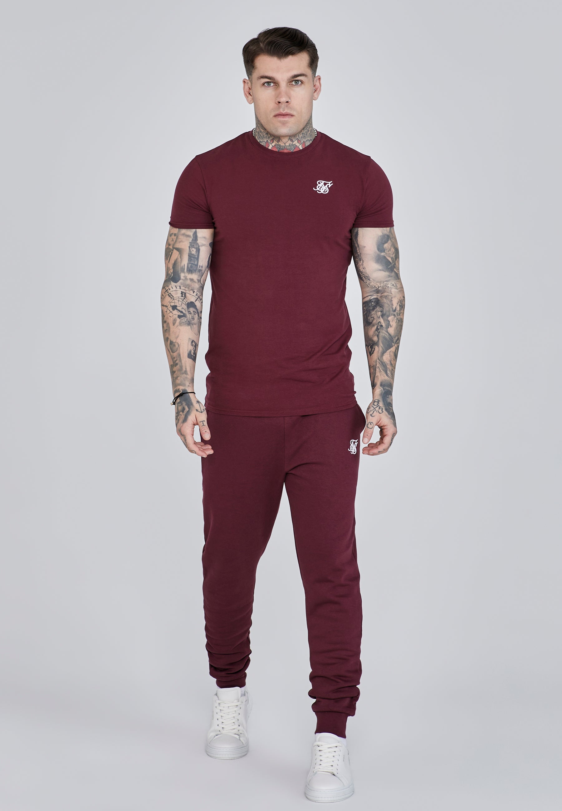 Essentials T-shirt in Burgundy T-shirts SikSilk