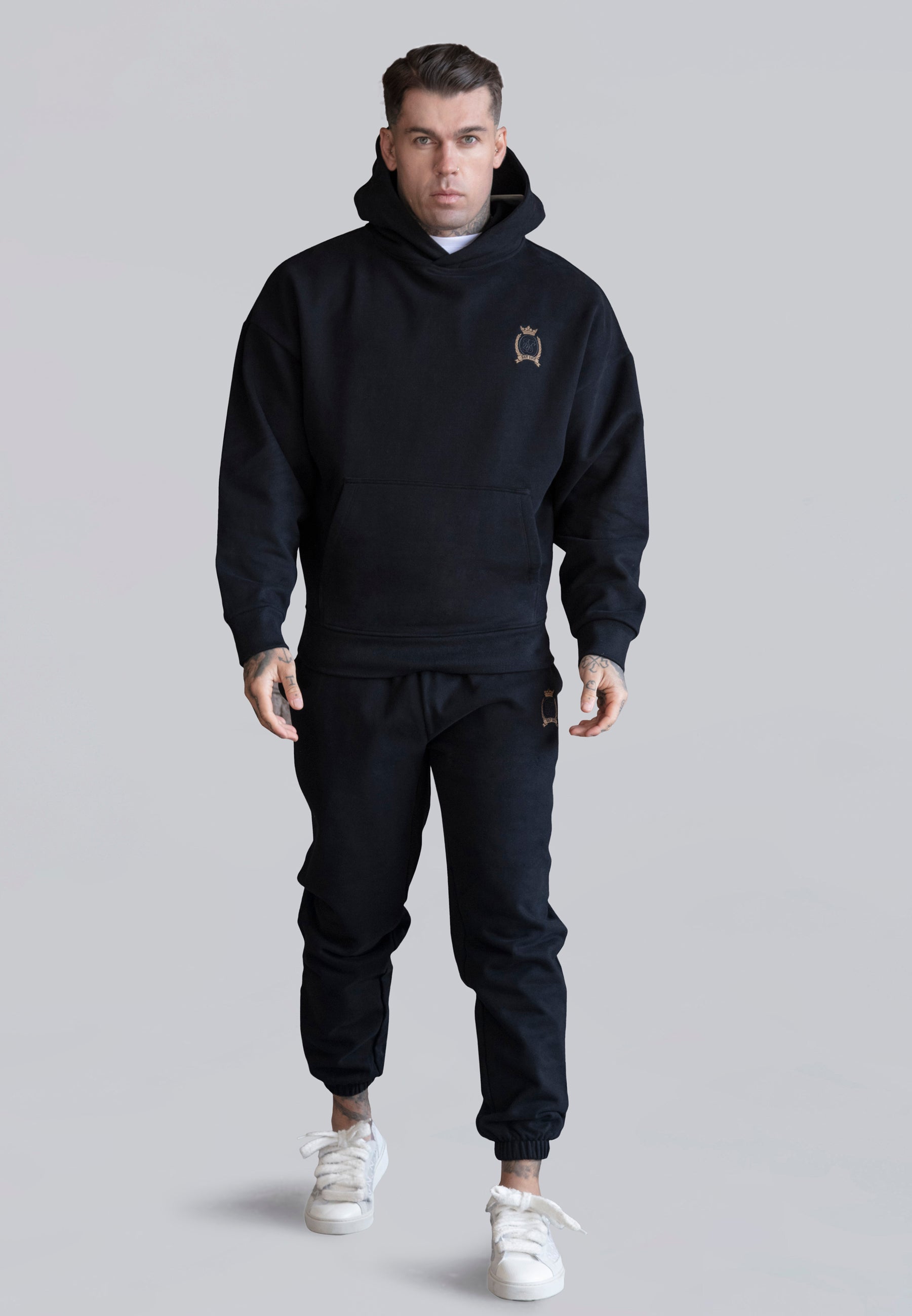 Relaxed Fit Joggers in Black Pants SikSilk