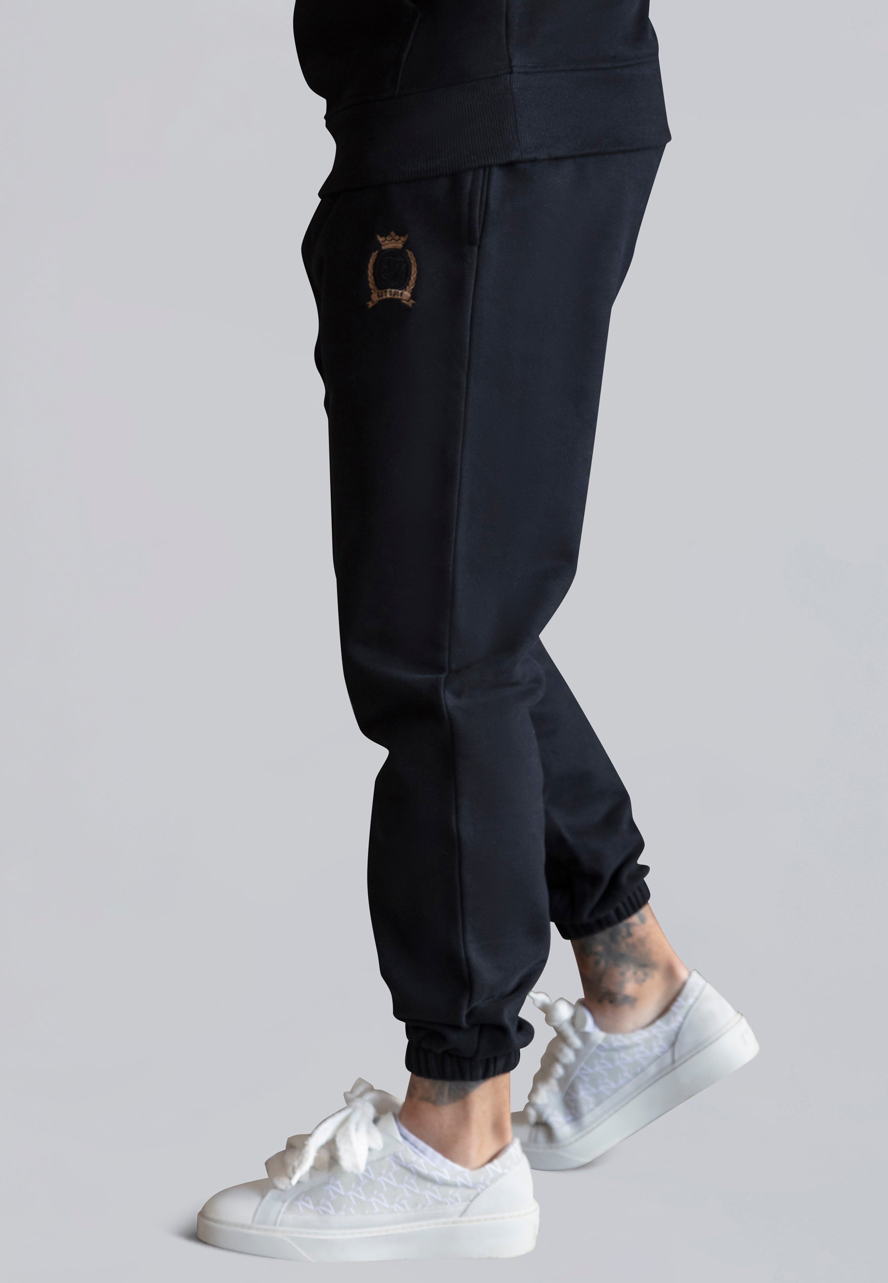 Relaxed Fit Joggers in Black Pants SikSilk