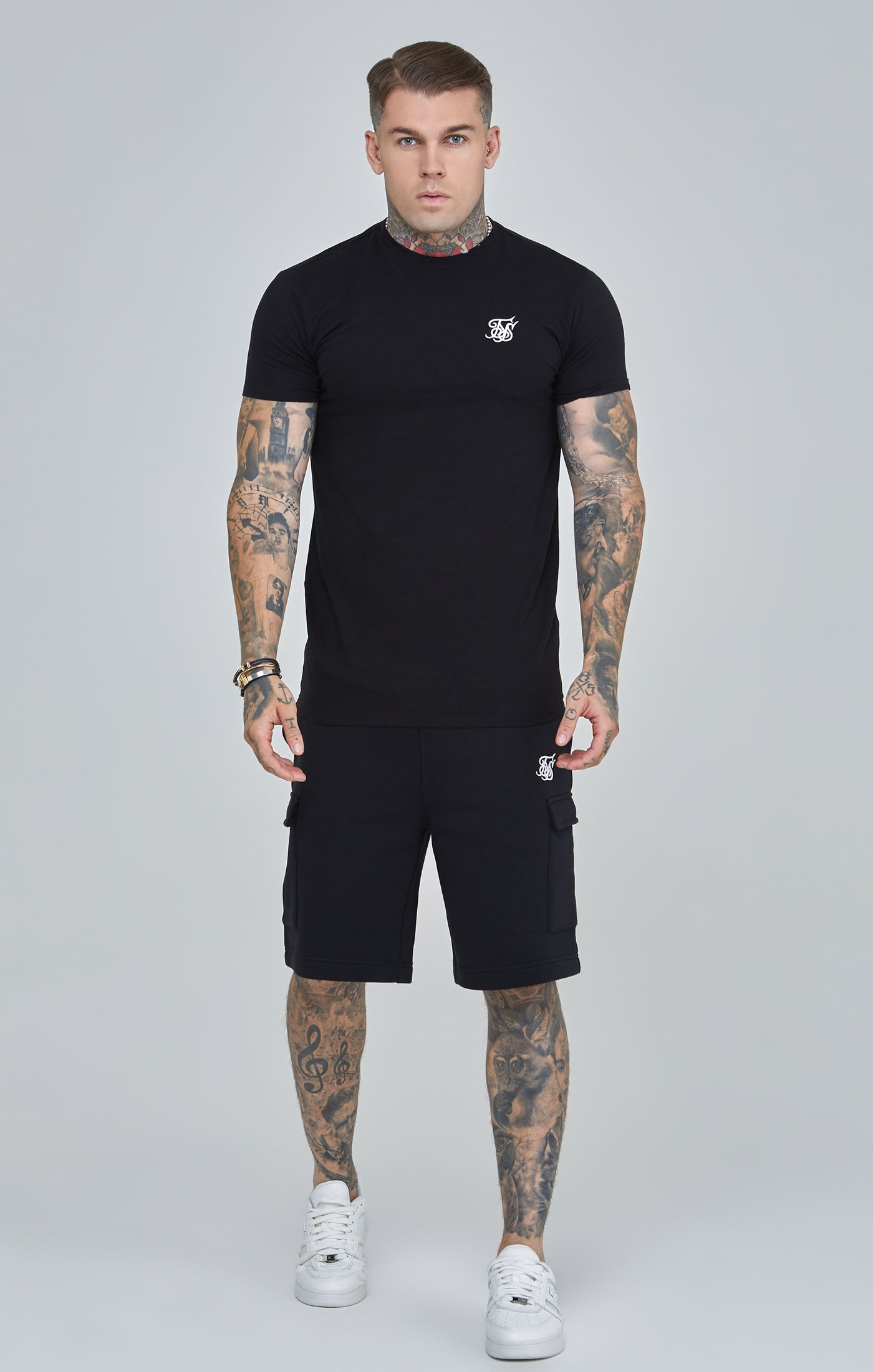 Essentials T-Shirt in Black T-Shirts SikSilk