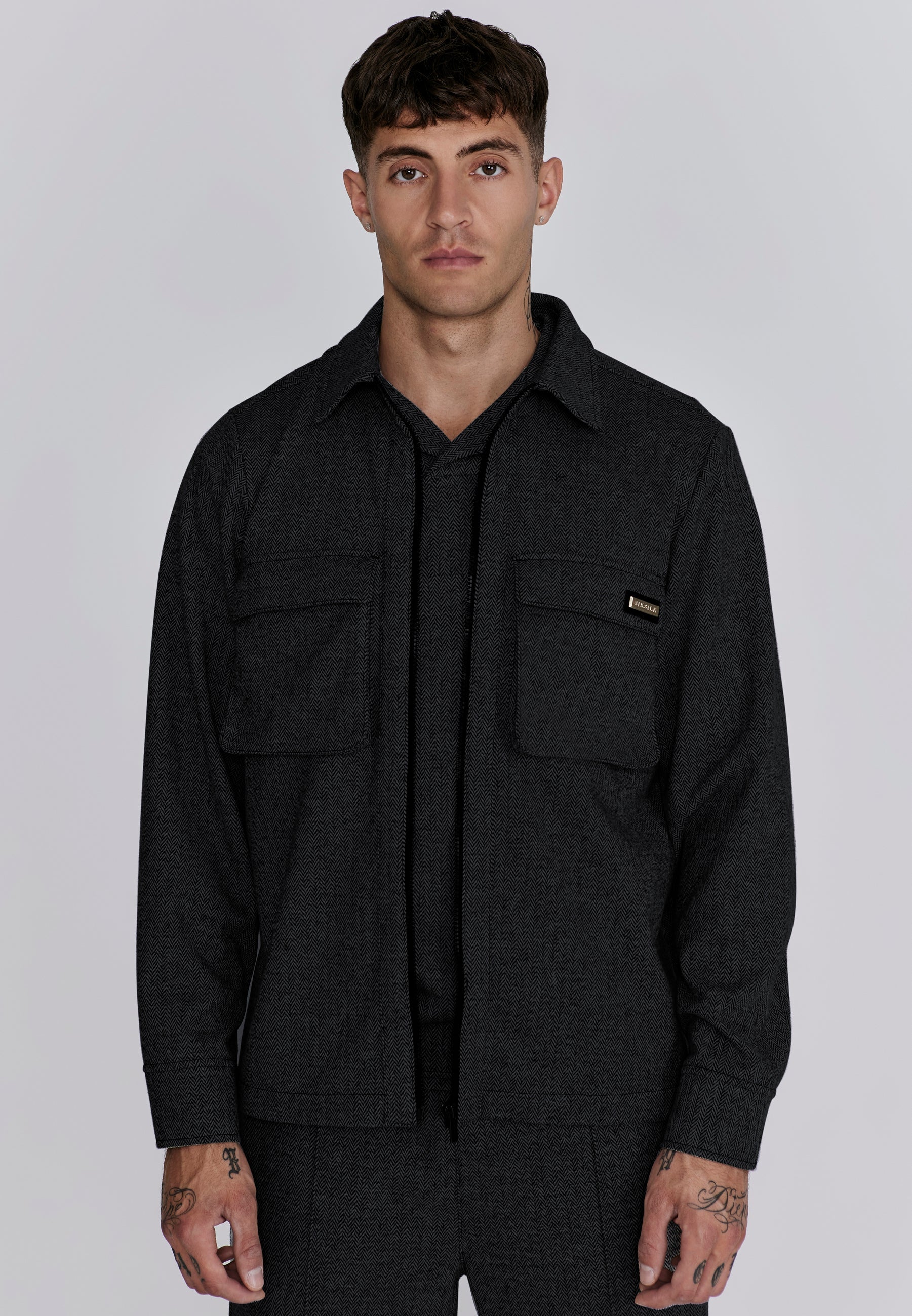 Smart Overshirt in Black Shirts SikSilk