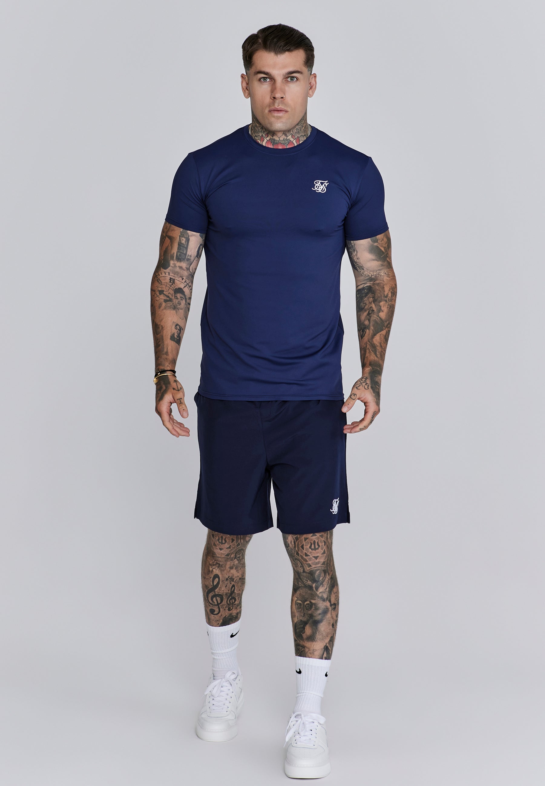 Muscle Fit T-Shirt in Navy T-Shirts SikSilk