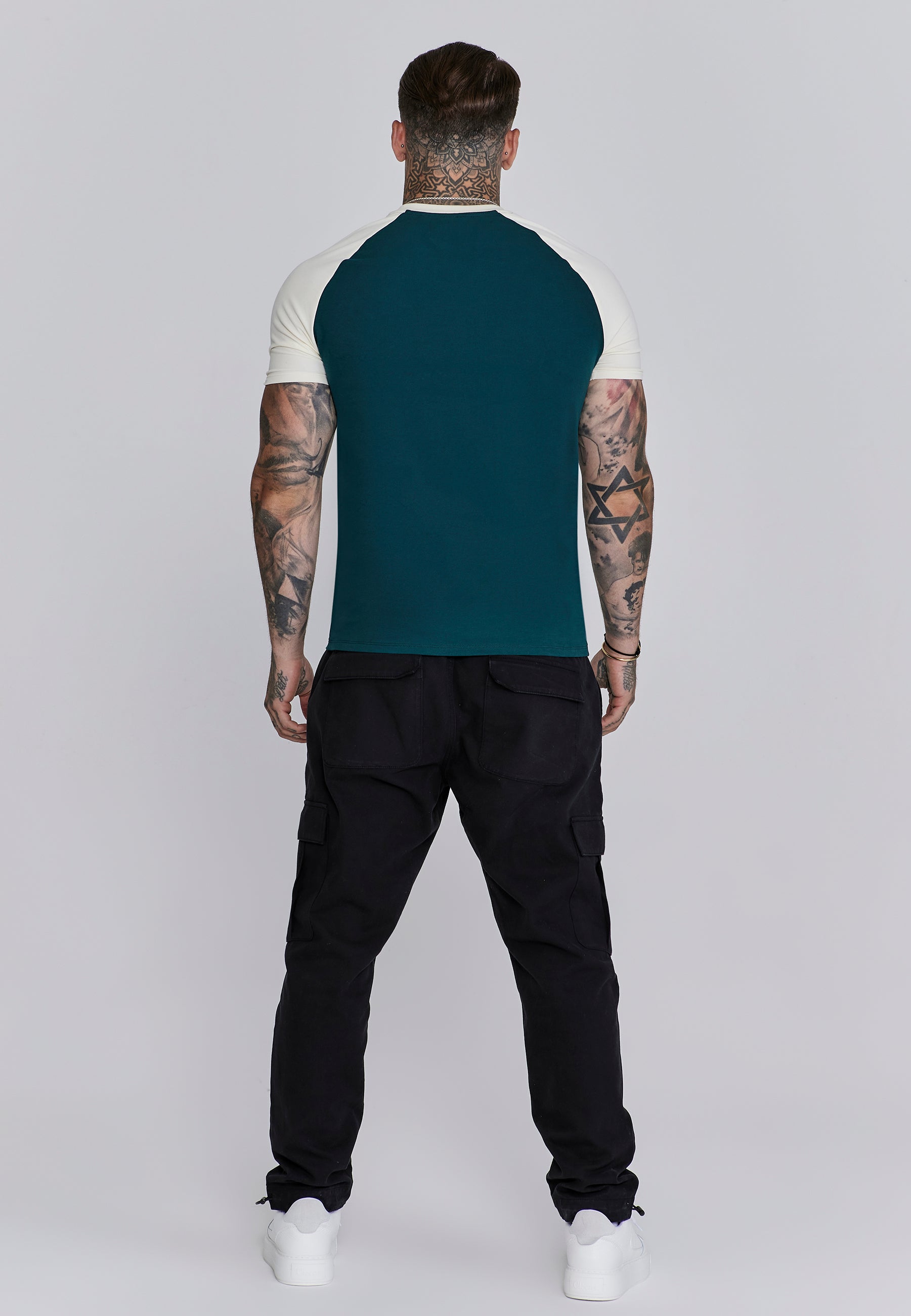 Raglan T-Shirt in Green, Ecru T-Shirts SikSilk
