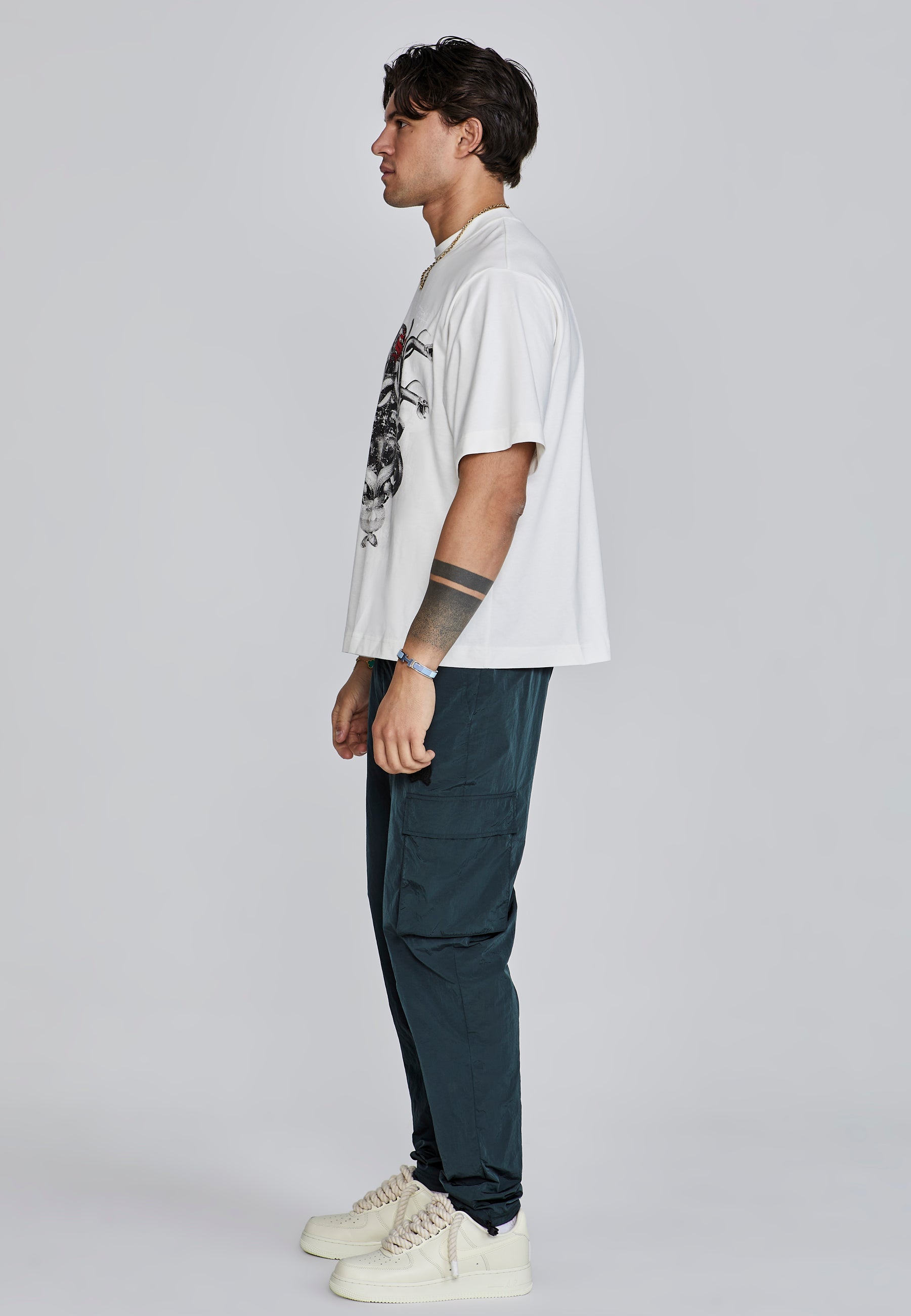 Medusa T-shirt in ecru T-shirts SikSilk