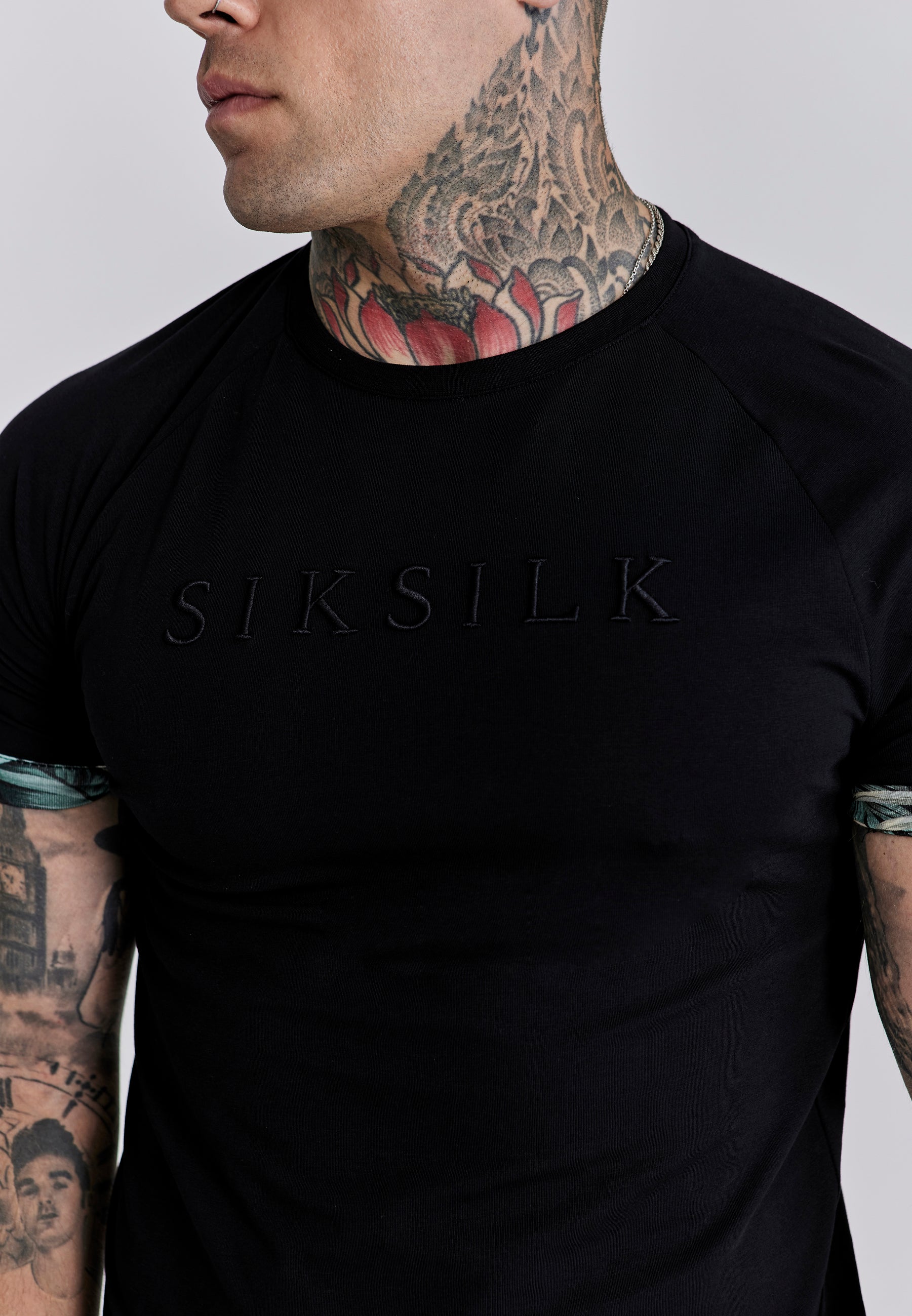 Rolls Sleeve T-Shirt in Black T-Shirts SikSilk