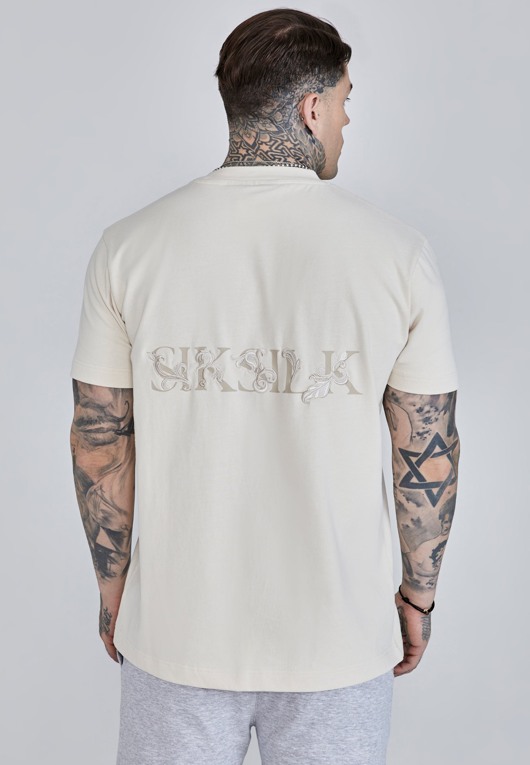 Filigree T-shirt in ecru T-shirts SikSilk