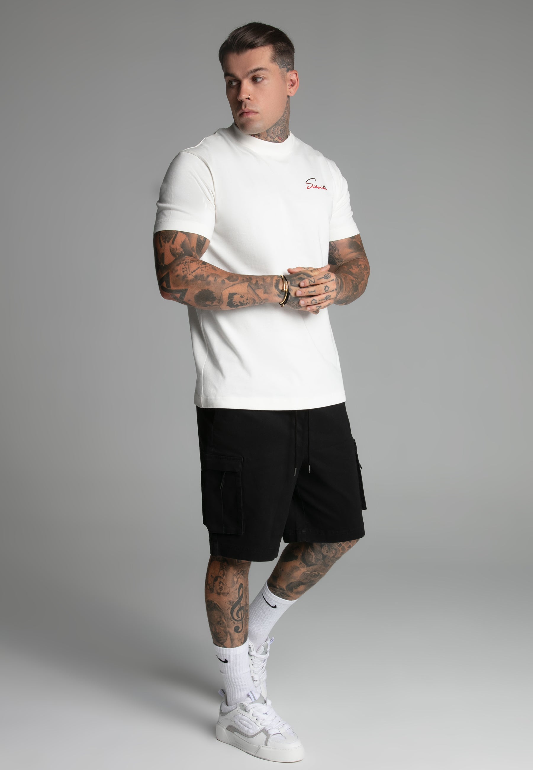 Signature T-shirt in ecru T-shirts SikSilk
