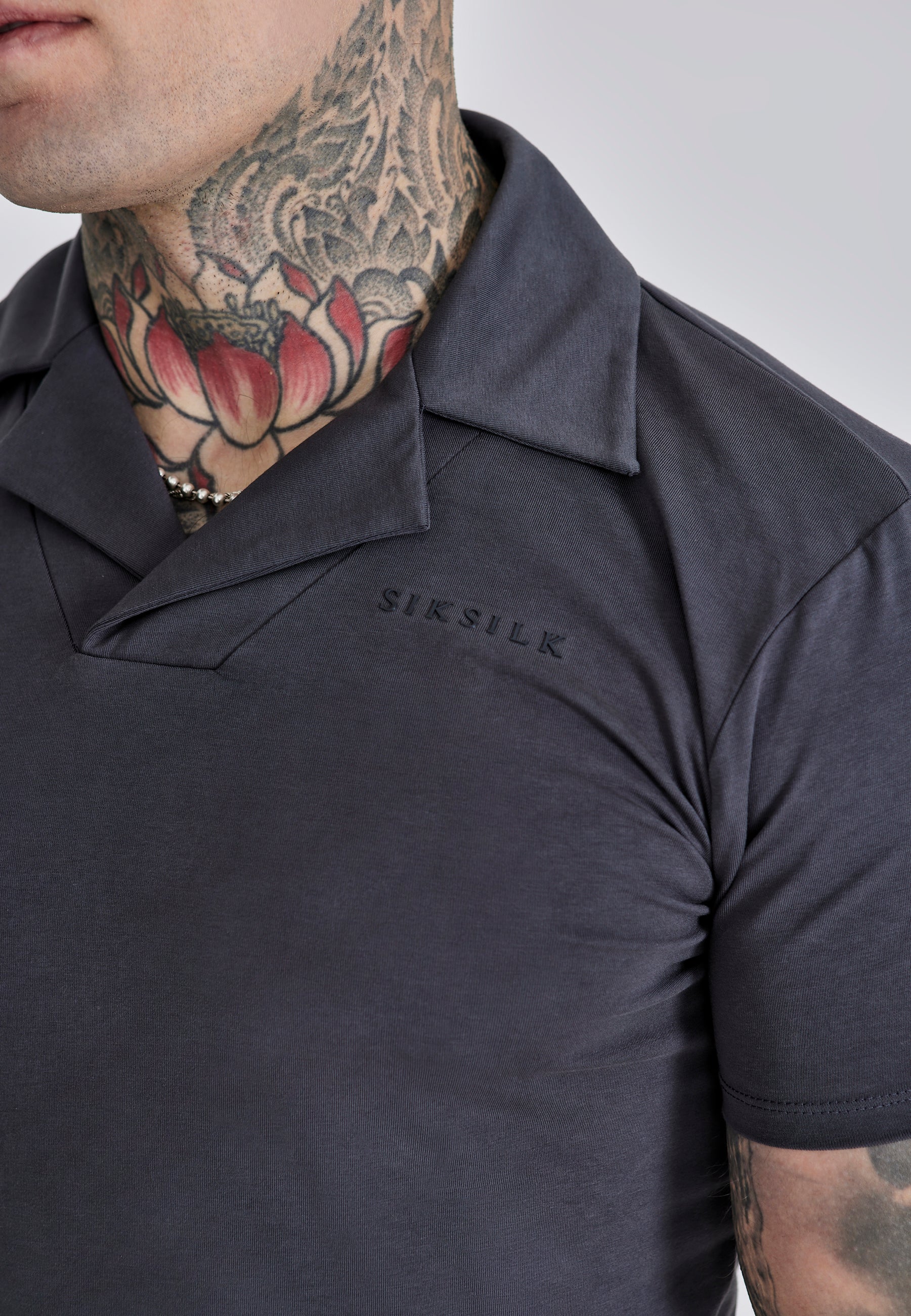 Smart Revere Polo - Muscle Fit in Black T-Shirts SikSilk