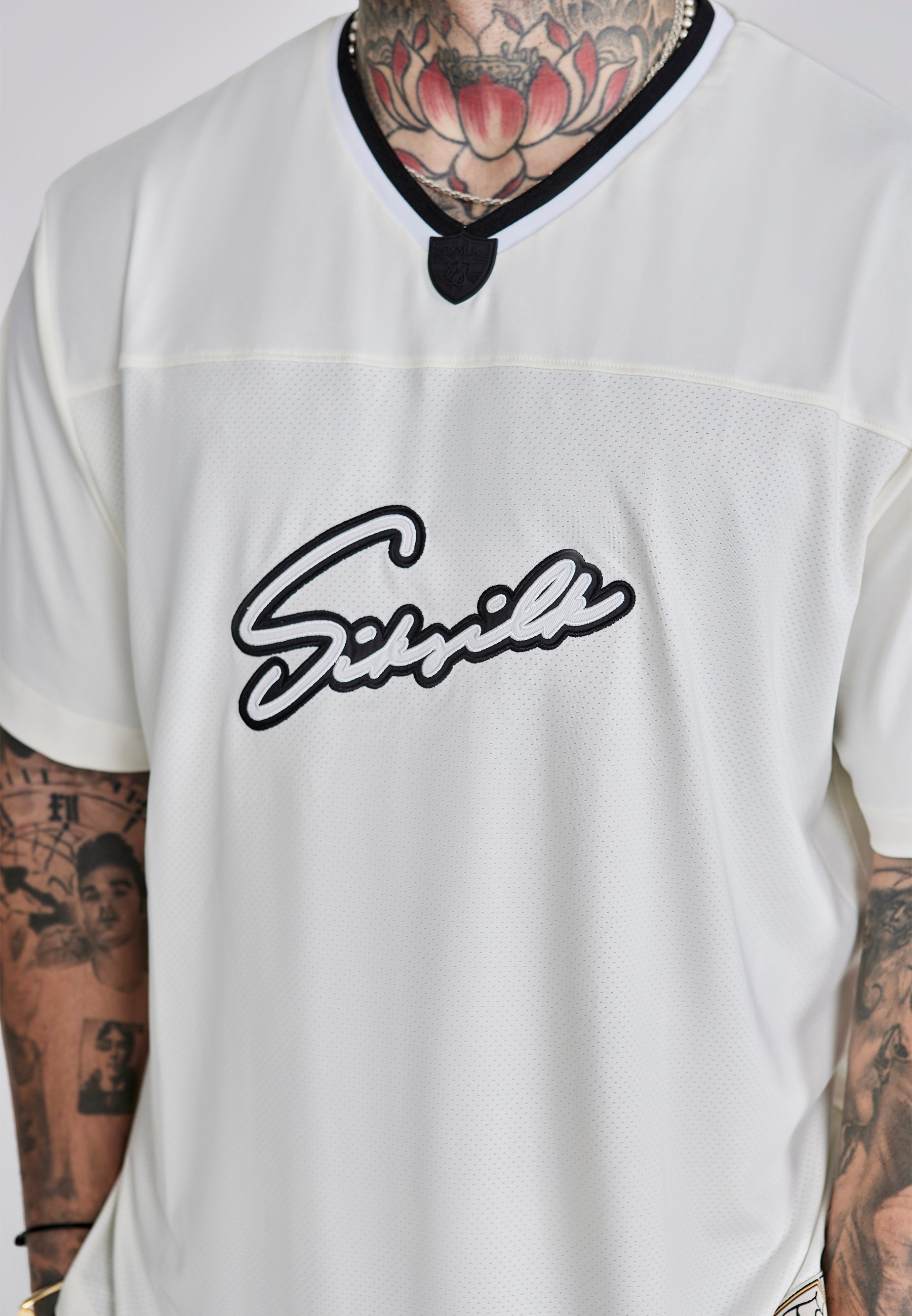 Sports T-shirt in ecru T-shirts SikSilk