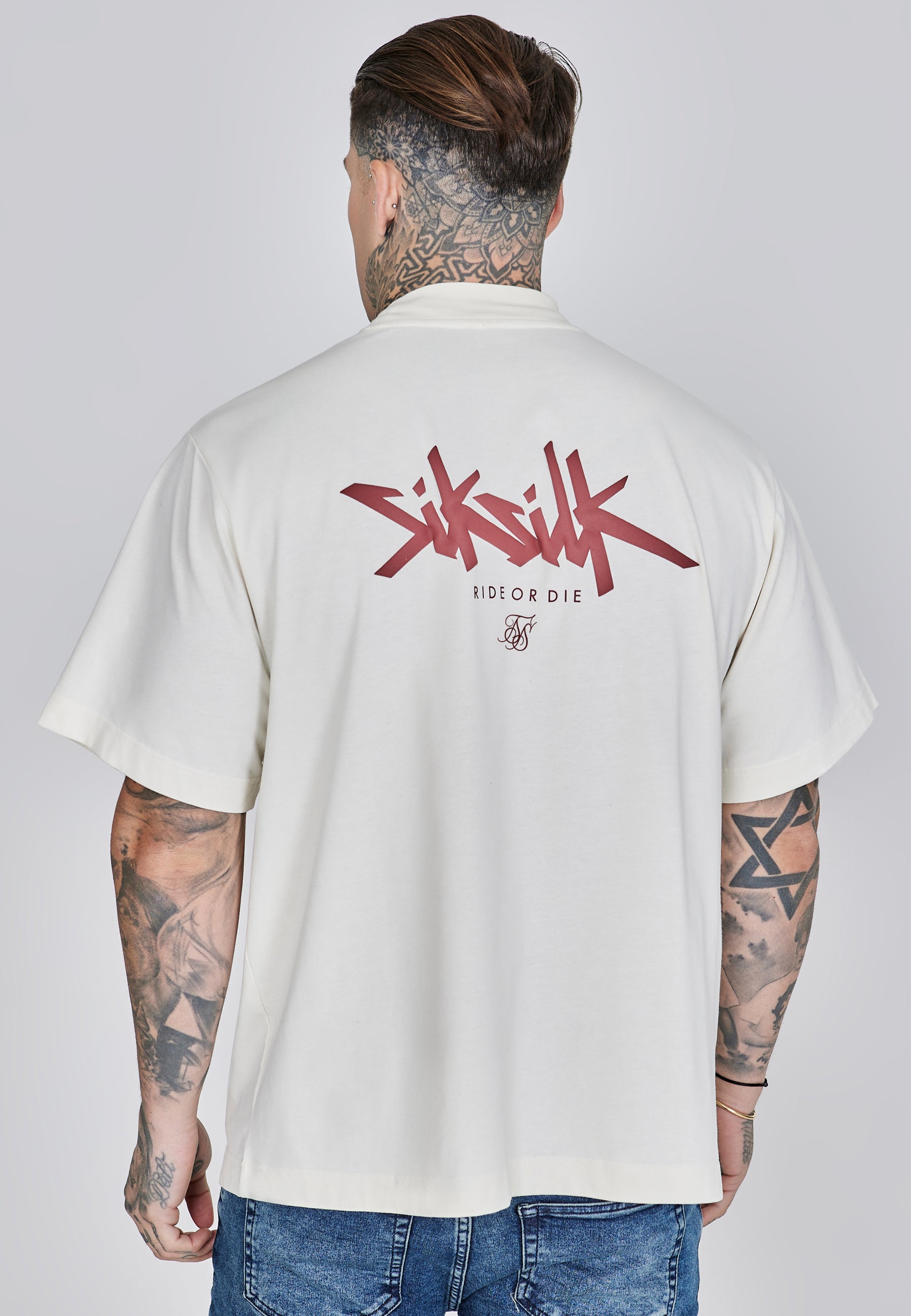 Oversized T-shirt in ecru, red T-shirts SikSilk