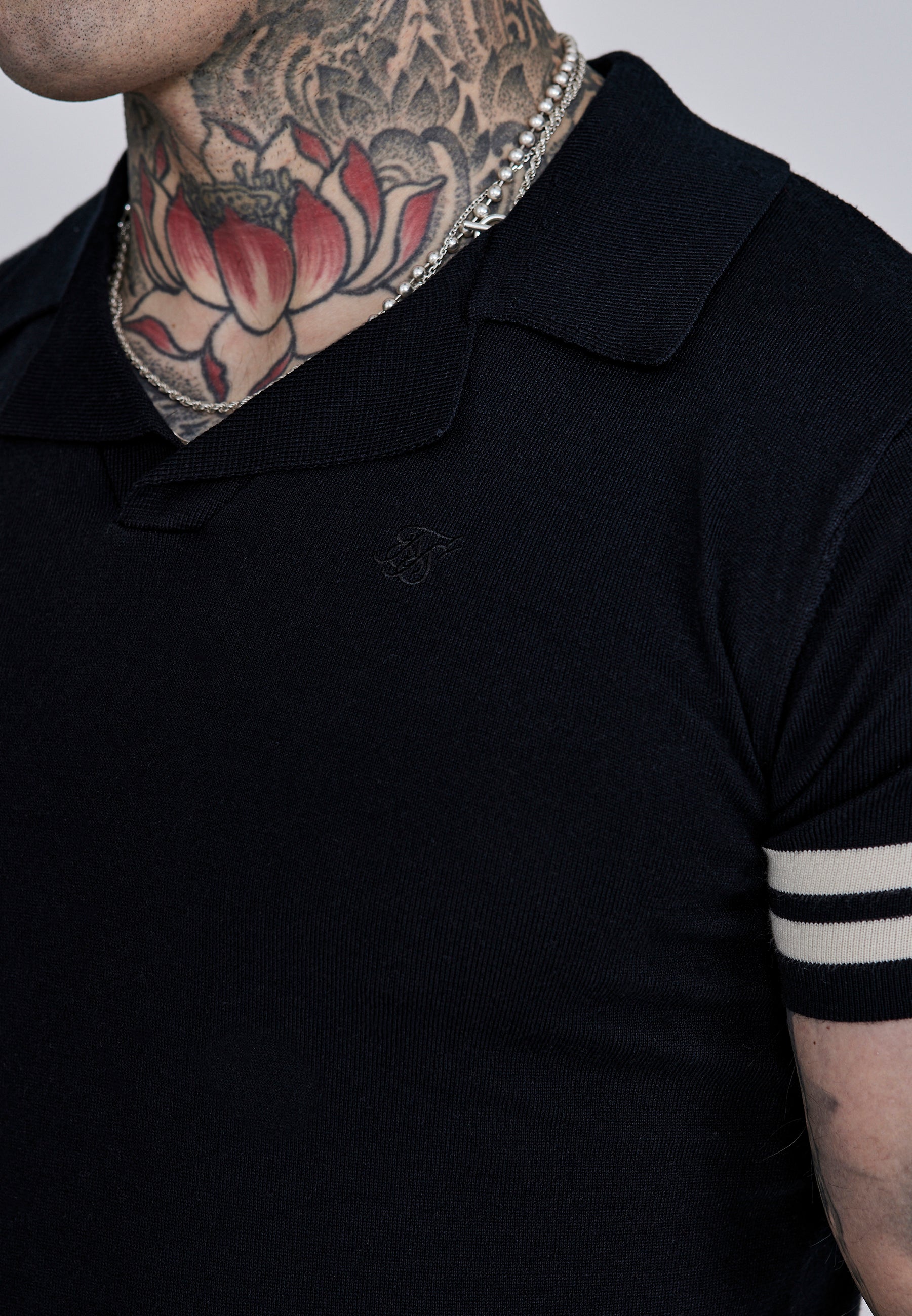 Tournament Revere Polo in Black T-Shirts SikSilk