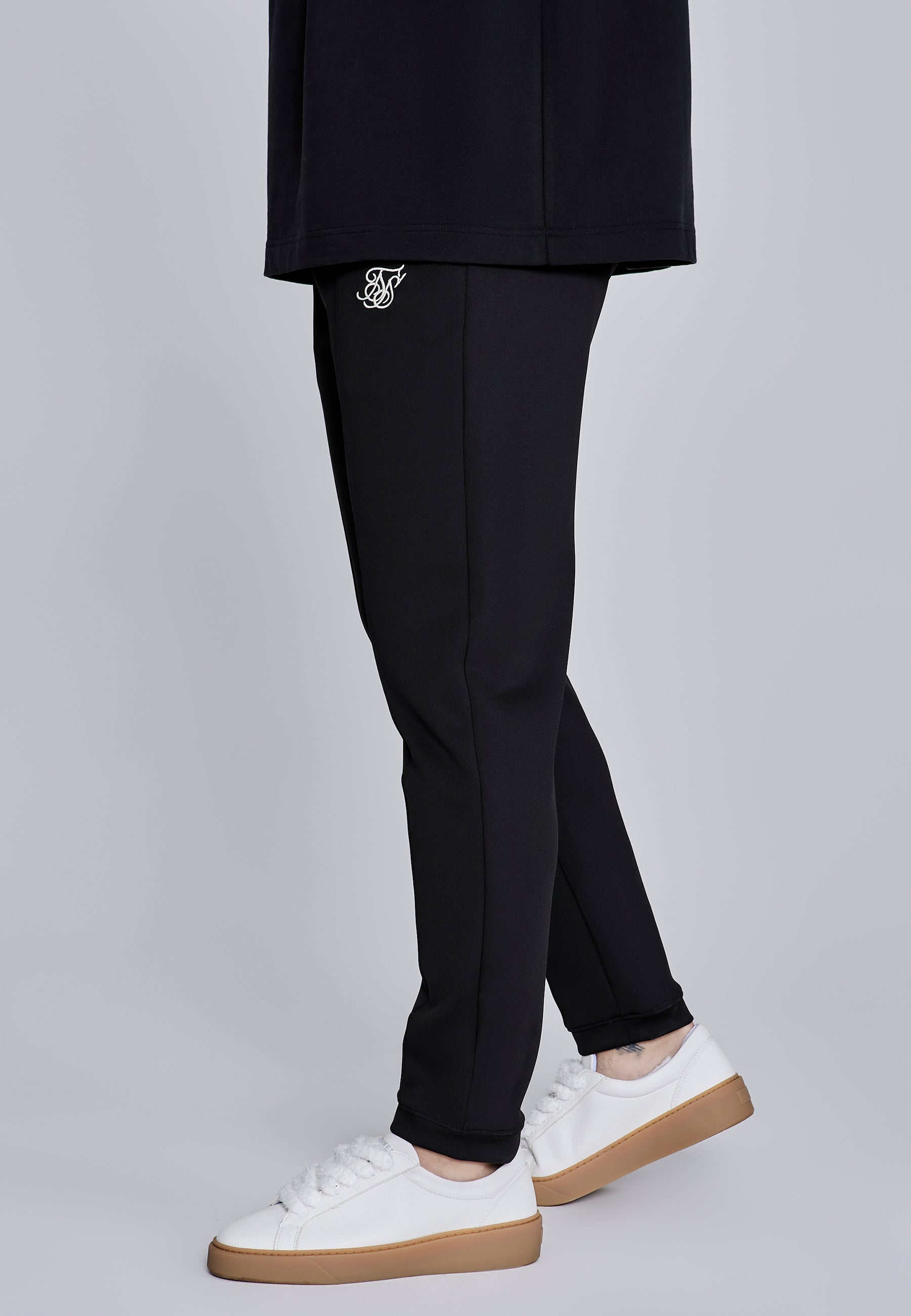 Essentials Pleated Pants in Black Pants SikSilk
