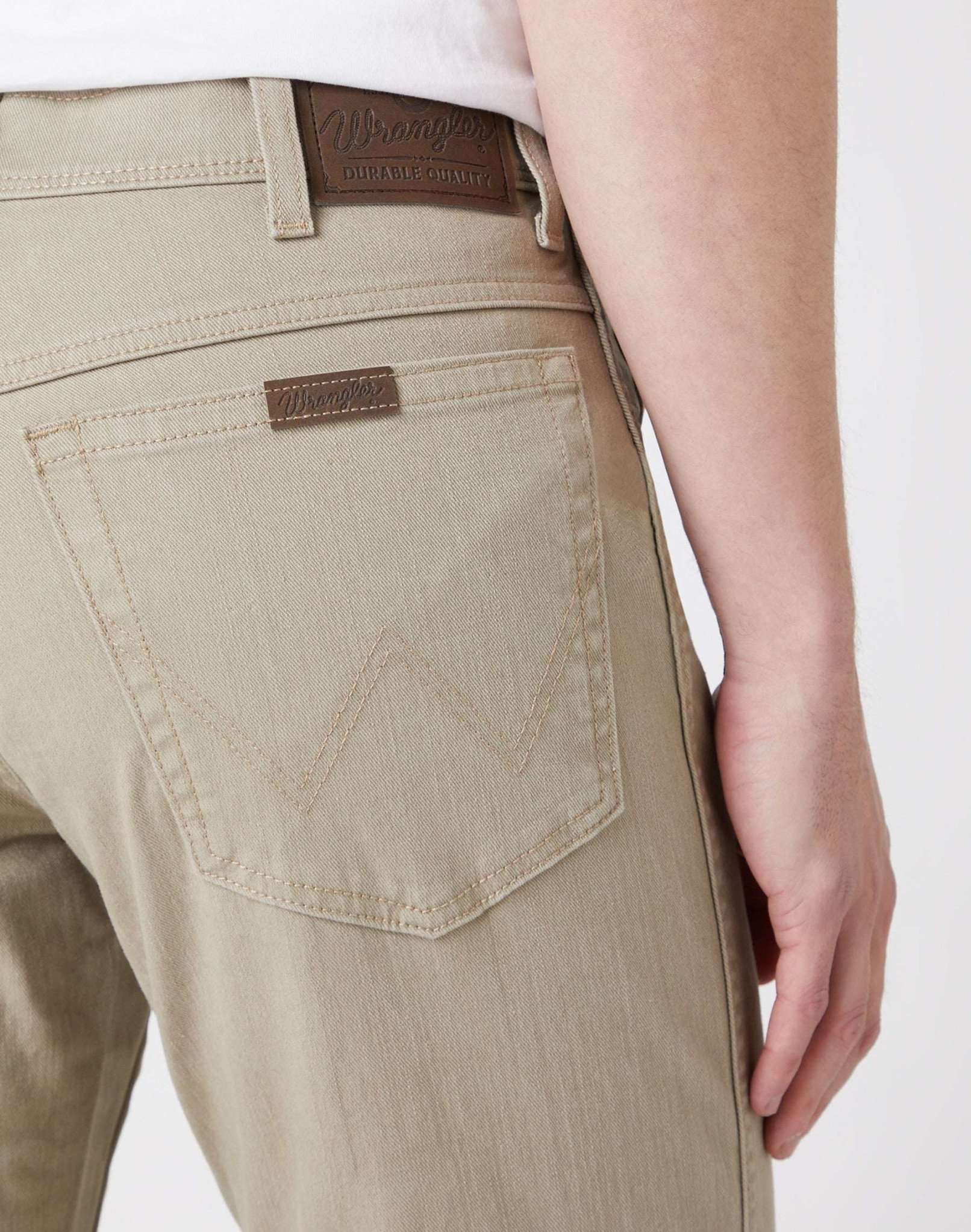 Regular Fit Low Stretch in Camel Pants Wrangler
