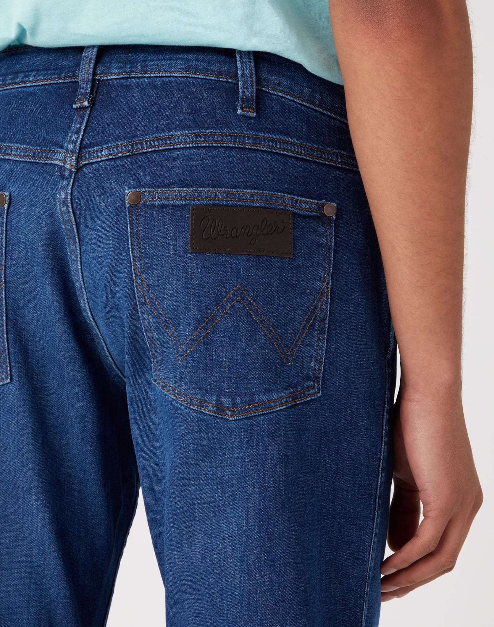 Greensboro Medium Stretch in Free Way Jeans Wrangler
