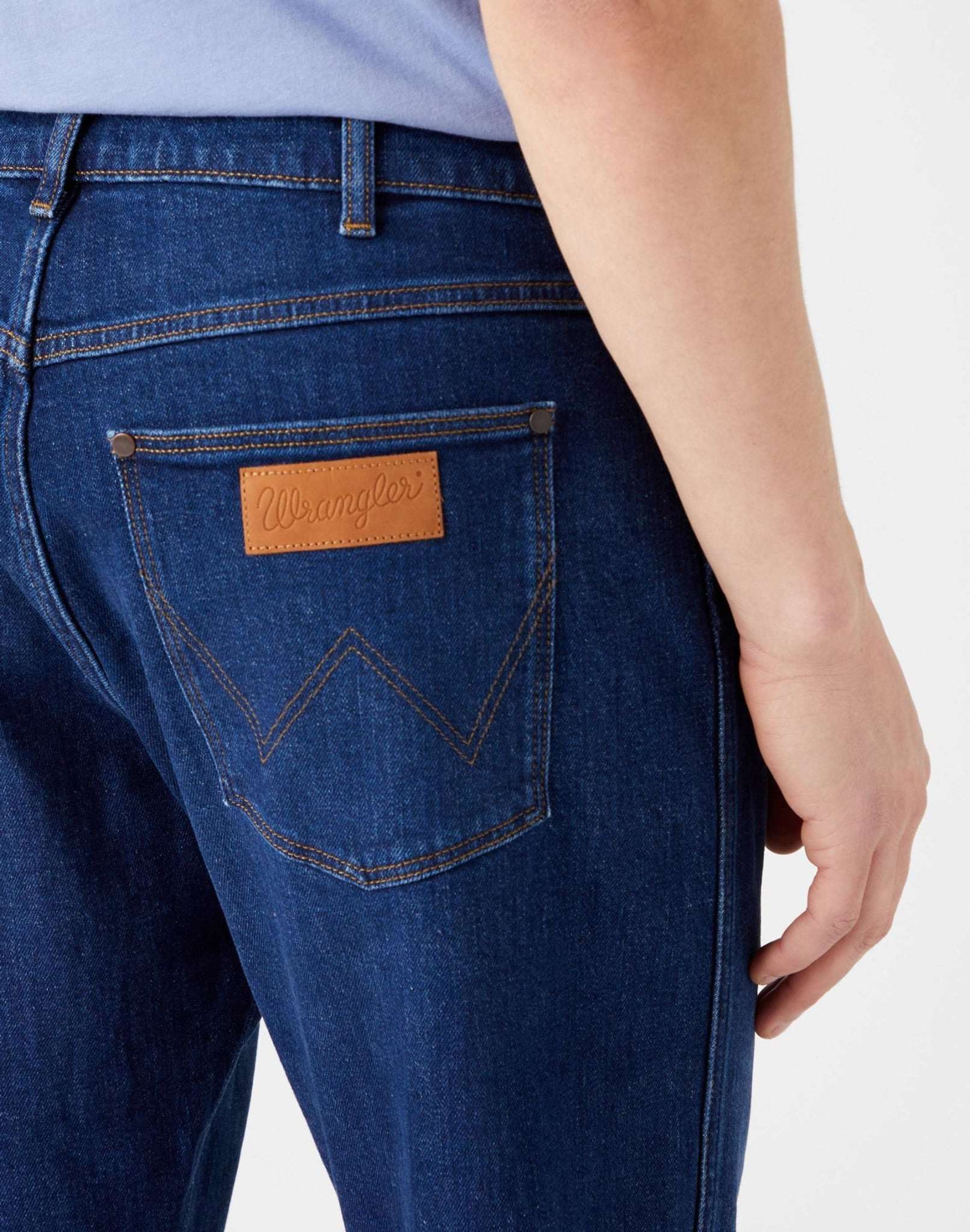 Frontier in Dancing Water Jeans Wrangler