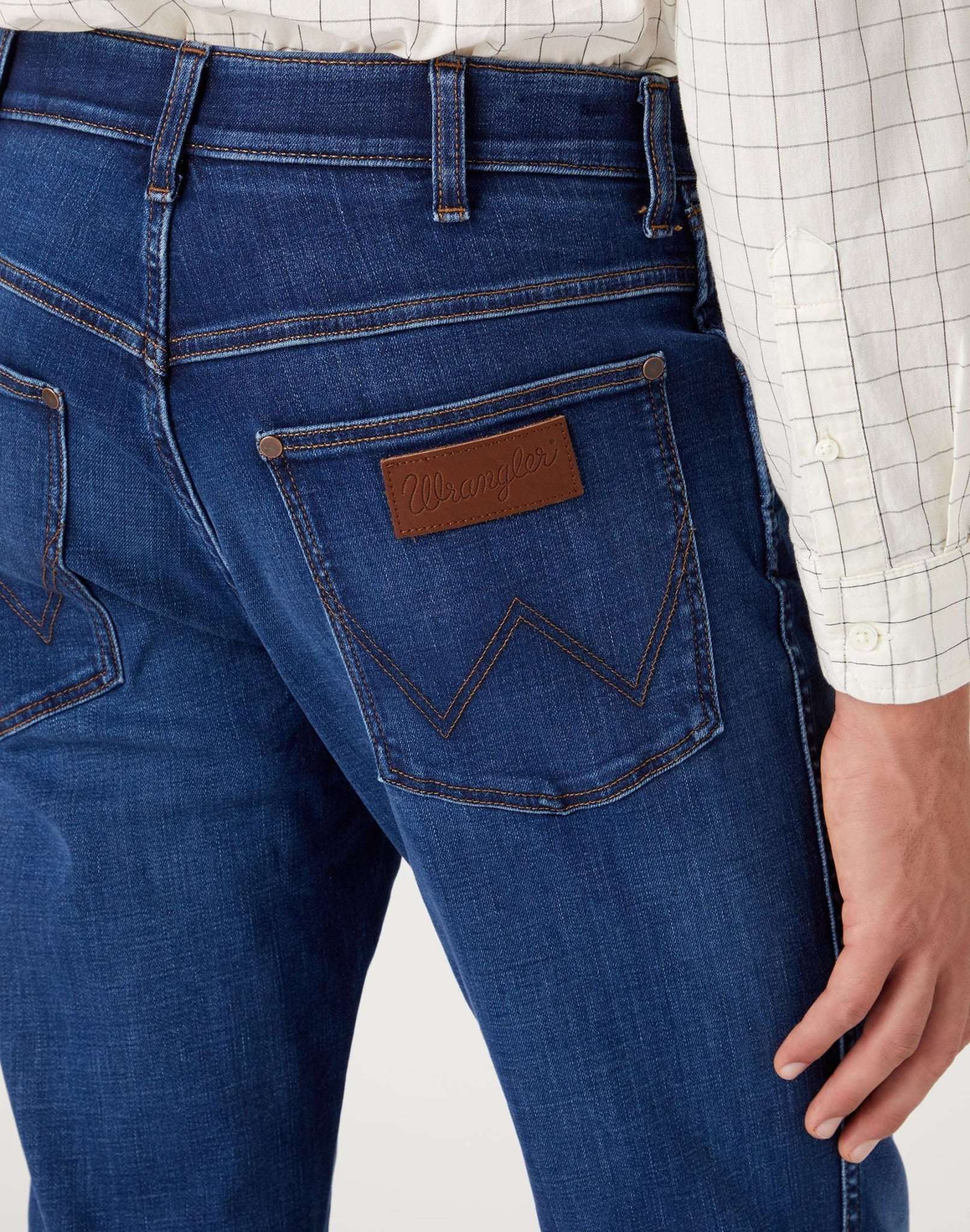 River in Rodeo Bull Jeans Wrangler