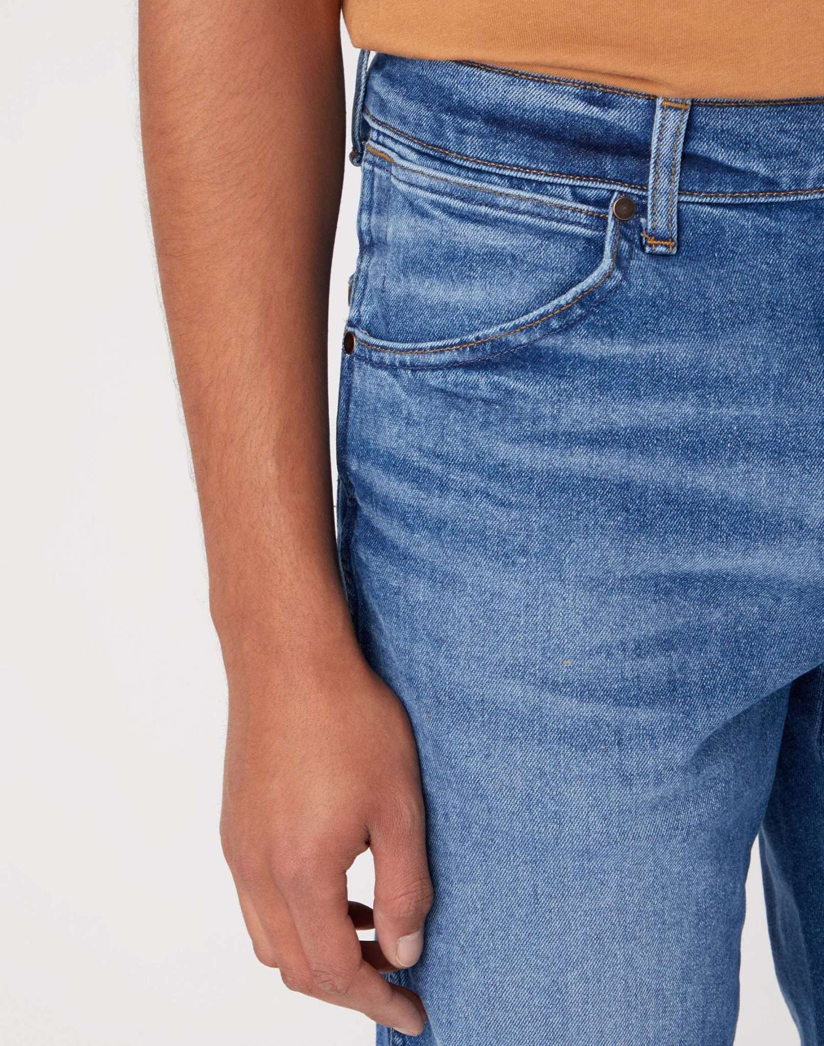 River in Smoke Sea Jeans Wrangler
