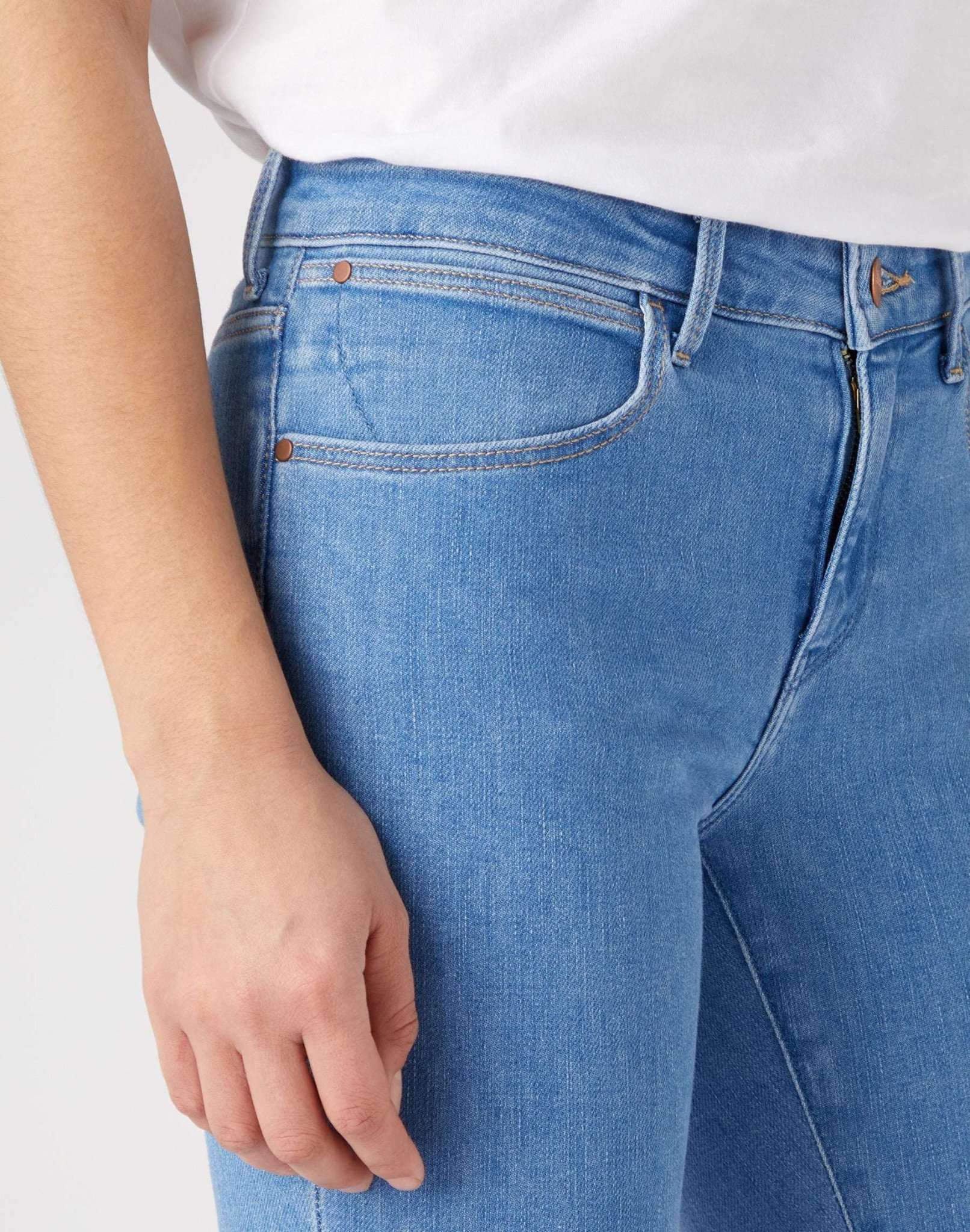 Skinny in Eye Candy Jeans Wrangler