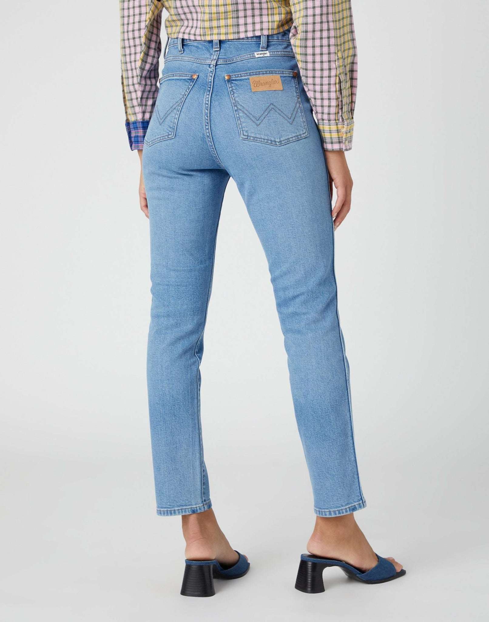 Walker in No Intentions Jeans Wrangler