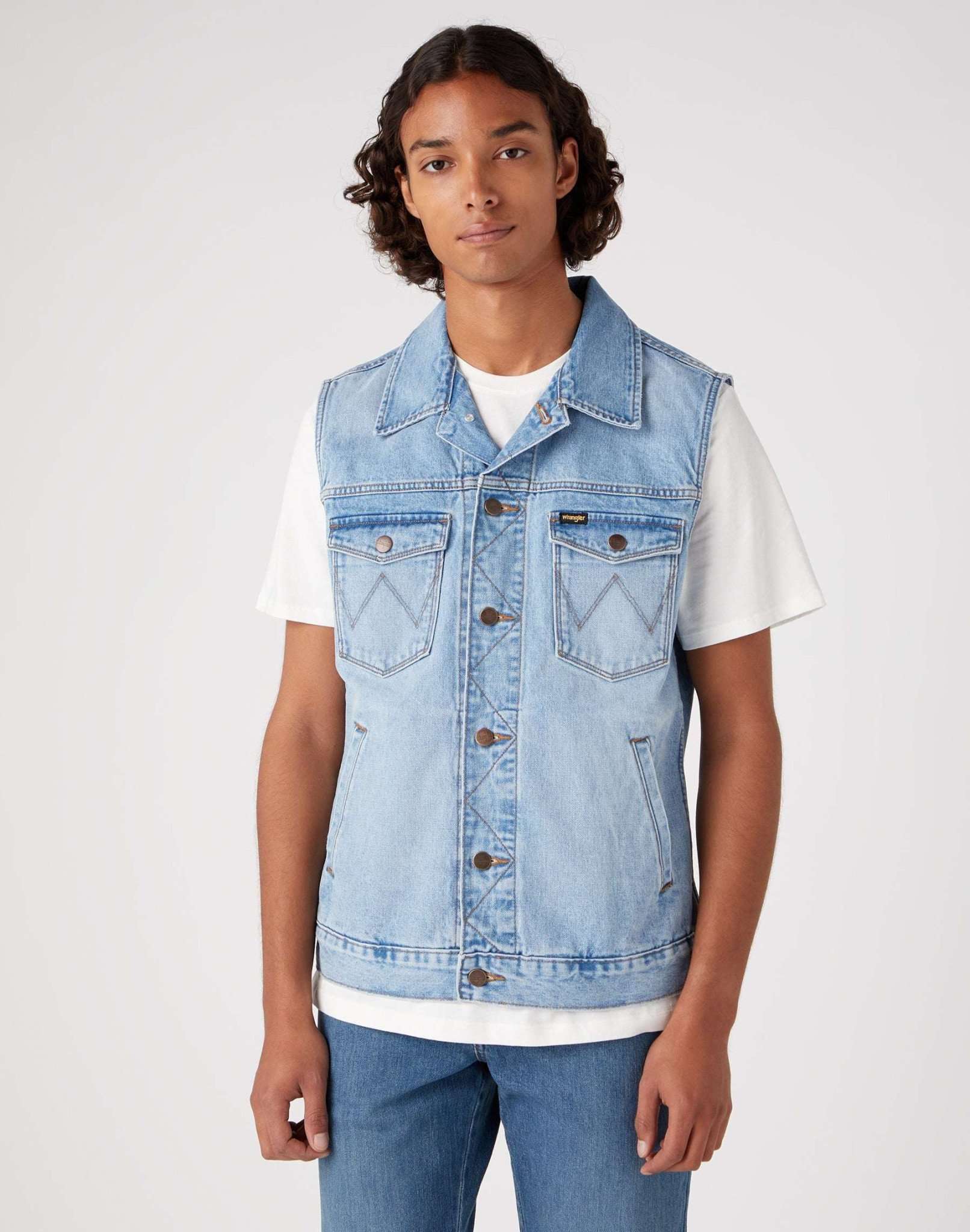 Denim Vest in Blue Sunrise Jackets Wrangler