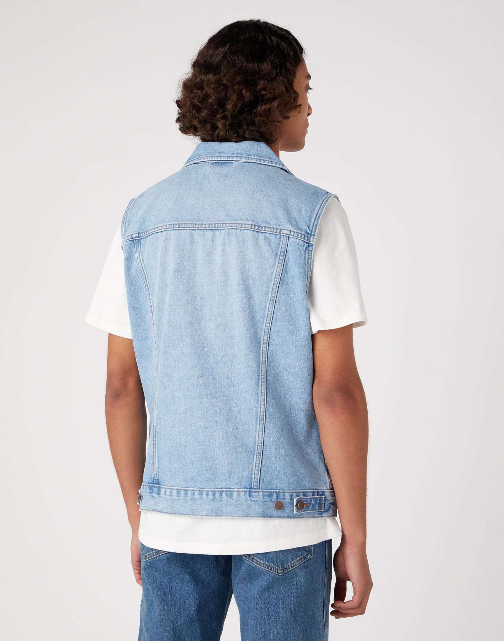 Denim Vest in Blue Sunrise Jackets Wrangler