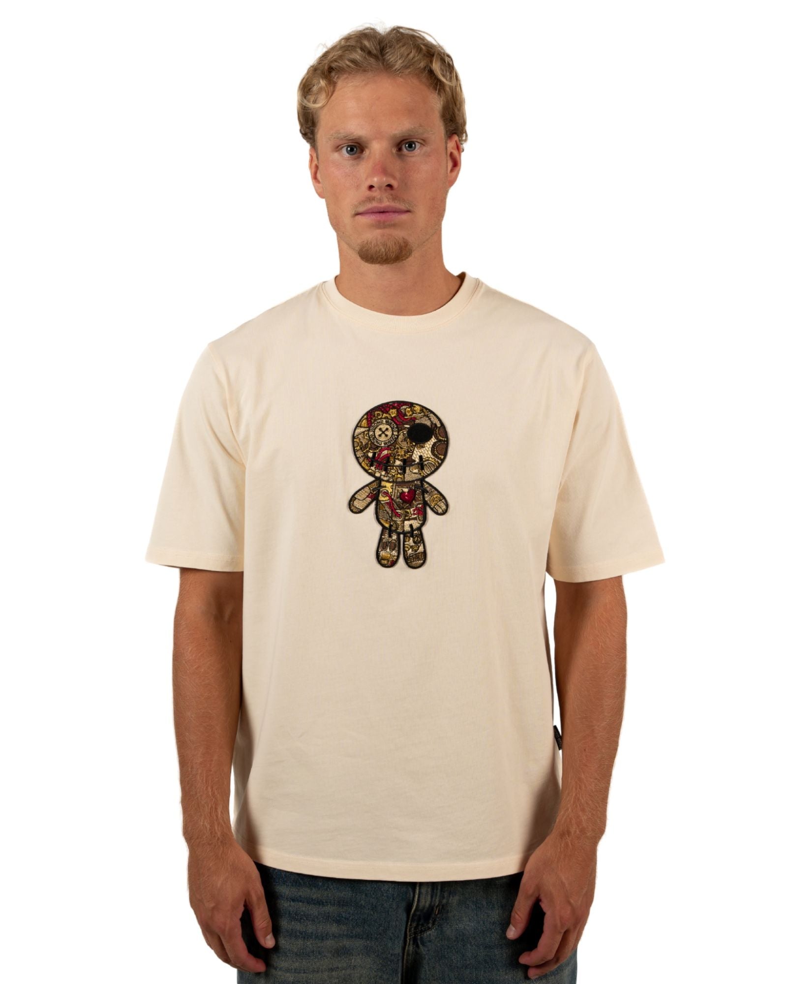 Ennis T-shirt in beige T-shirts Wrong Friends