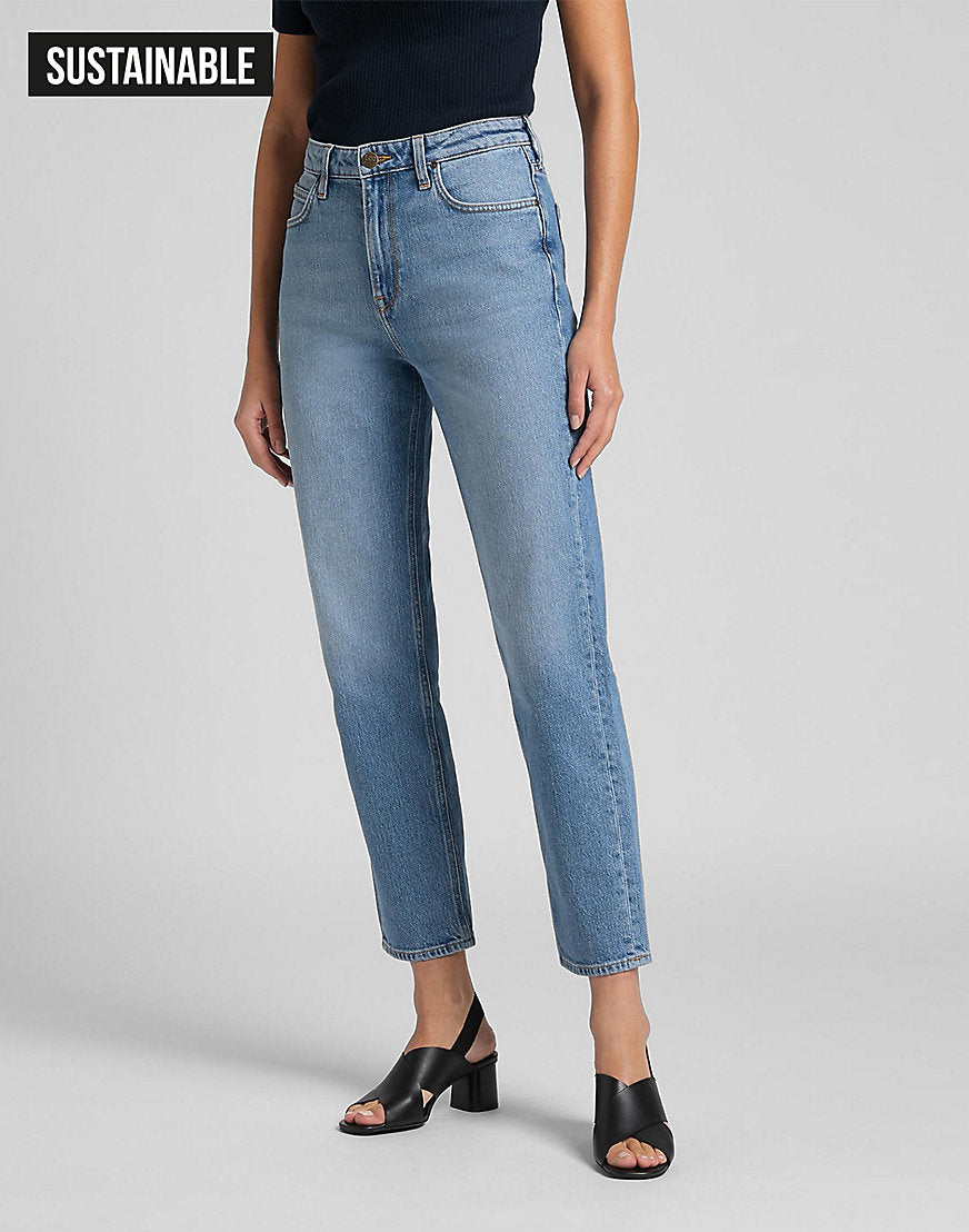 Carol in Mid Soho Jeans Lee
