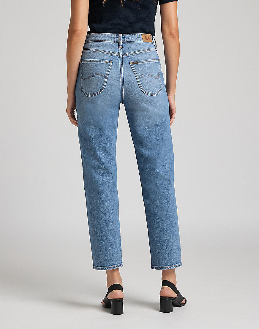 Carol in Mid Soho Jeans Lee