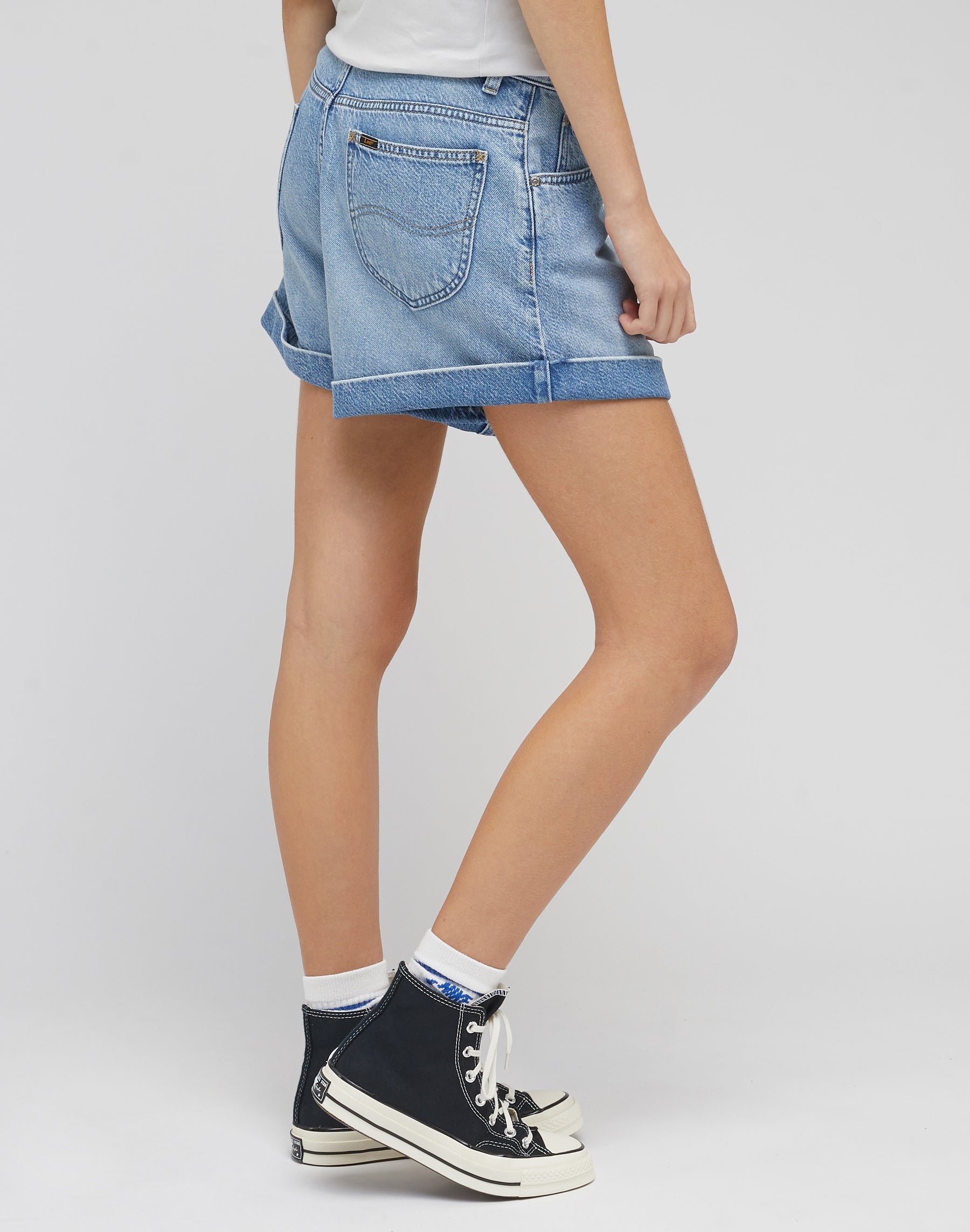 Pleated Short in Frosted Blue Jean Shorts Lee