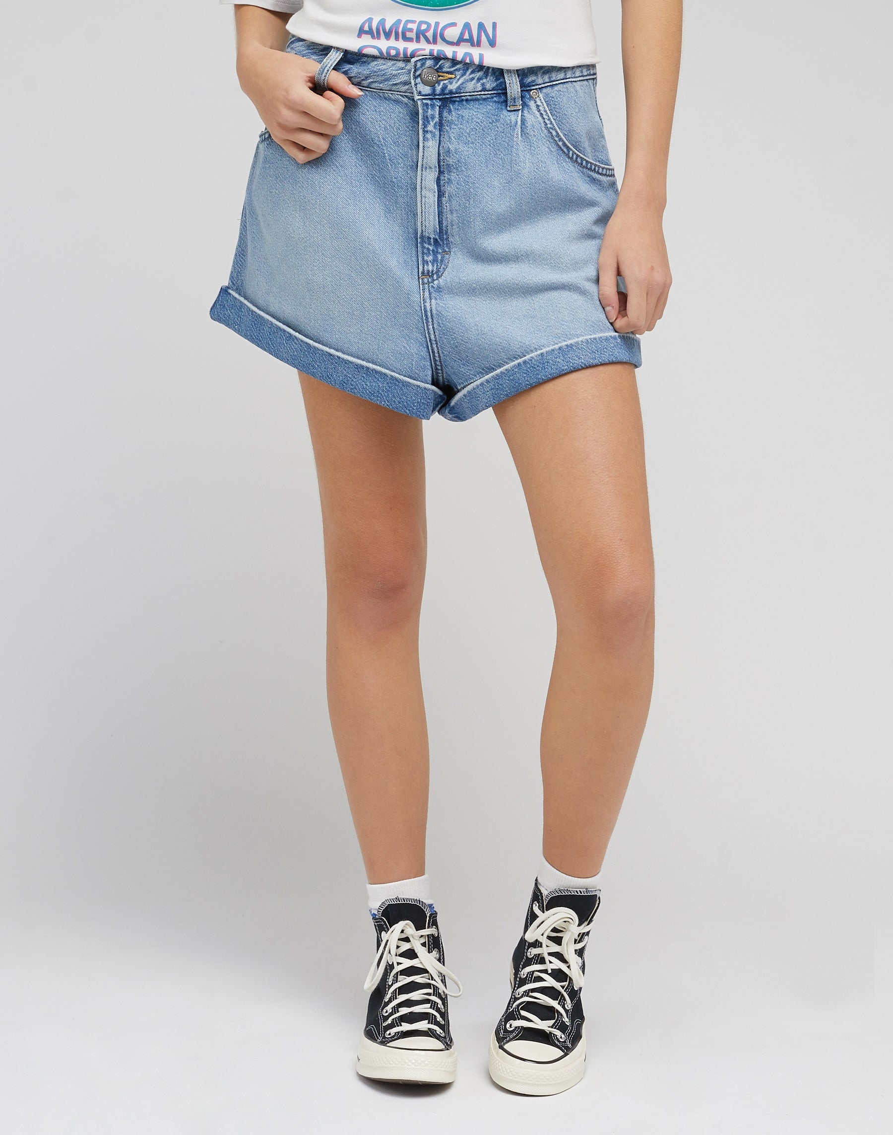 Pleated Short in Frosted Blue Jean Shorts Lee