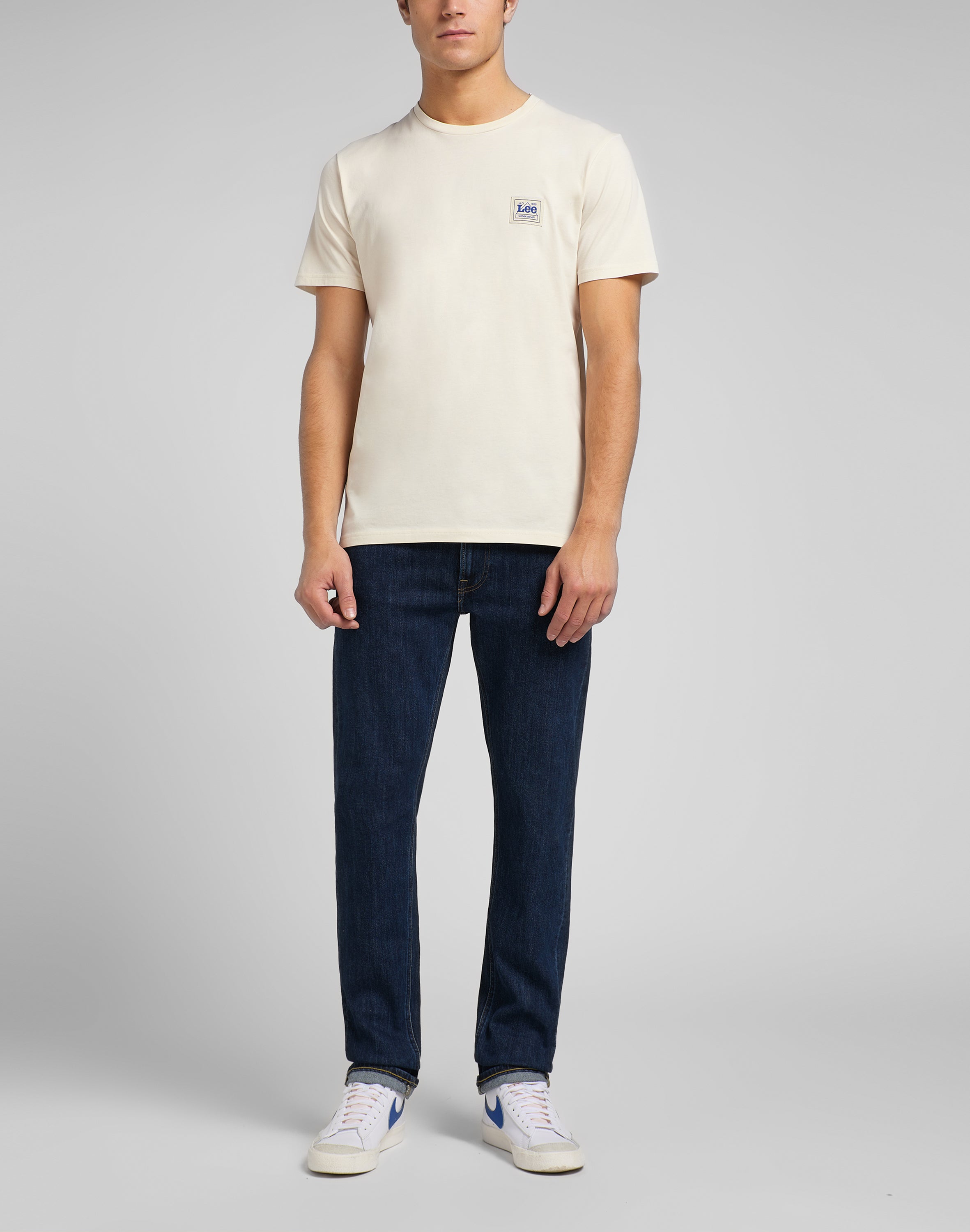 Daren Zip Fly Low Stretch in Deep Dark Stone Jeans Lee