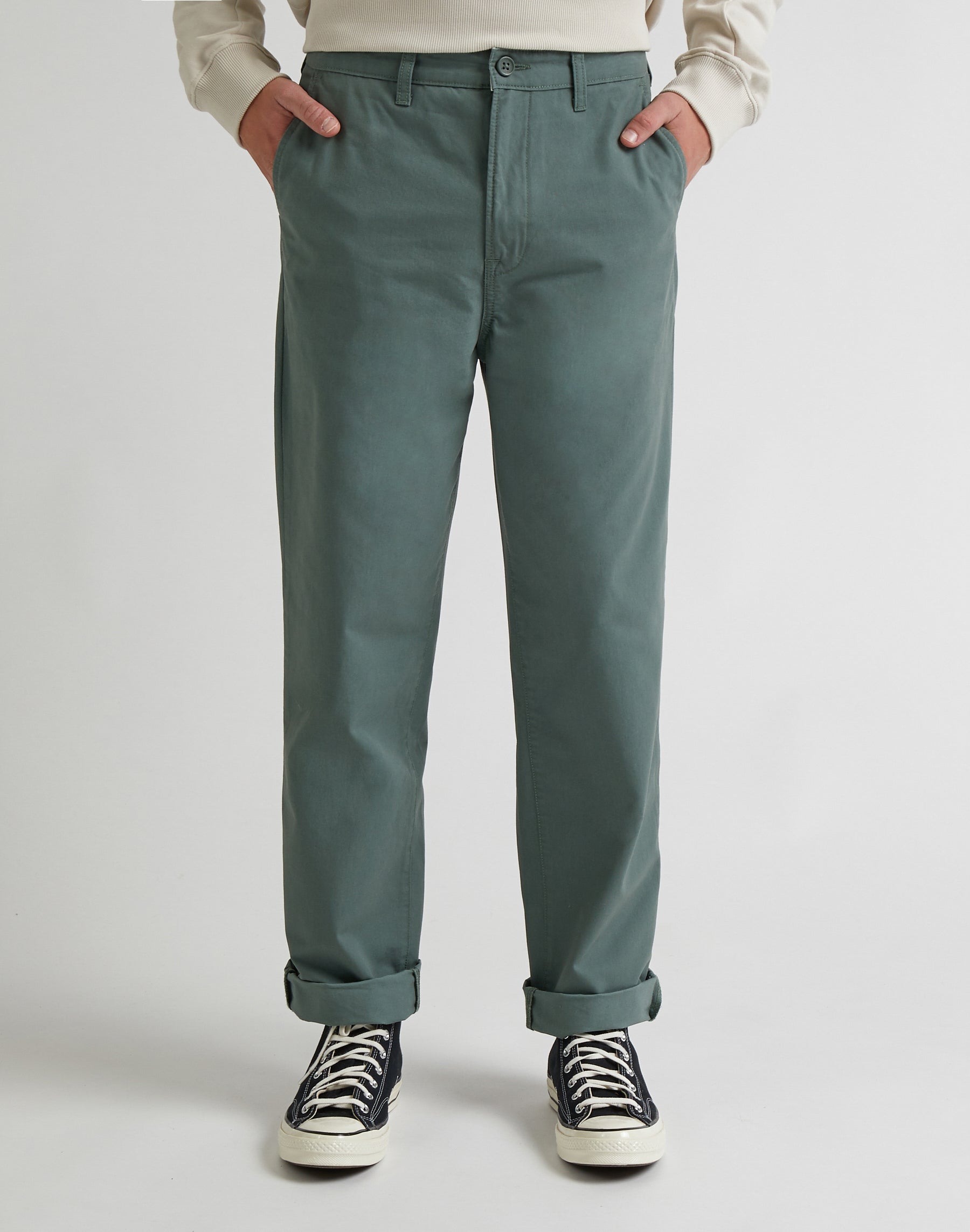 Relaxed Chino in Fort Green Pants Lee