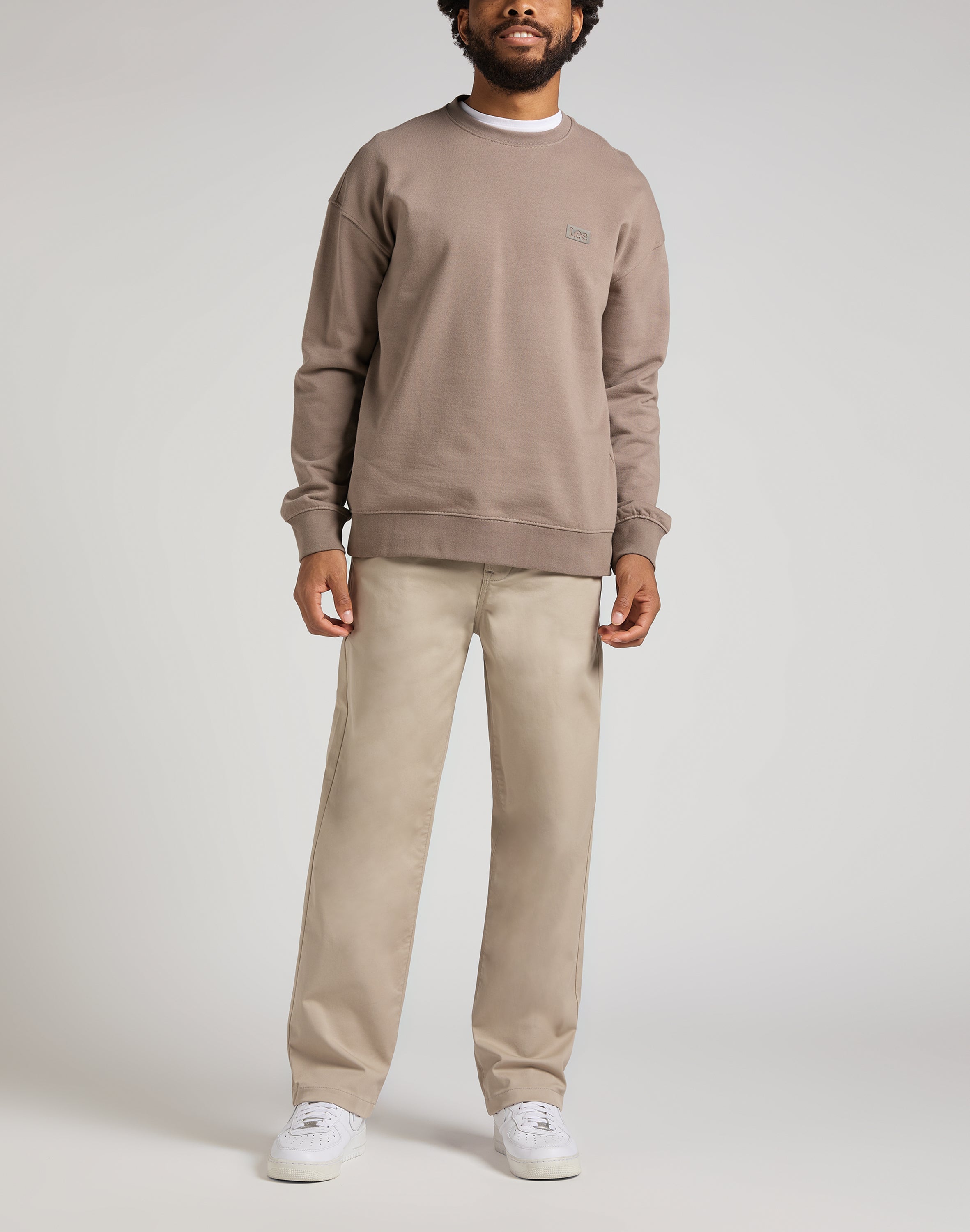 Relaxed chino in stone pants Lee