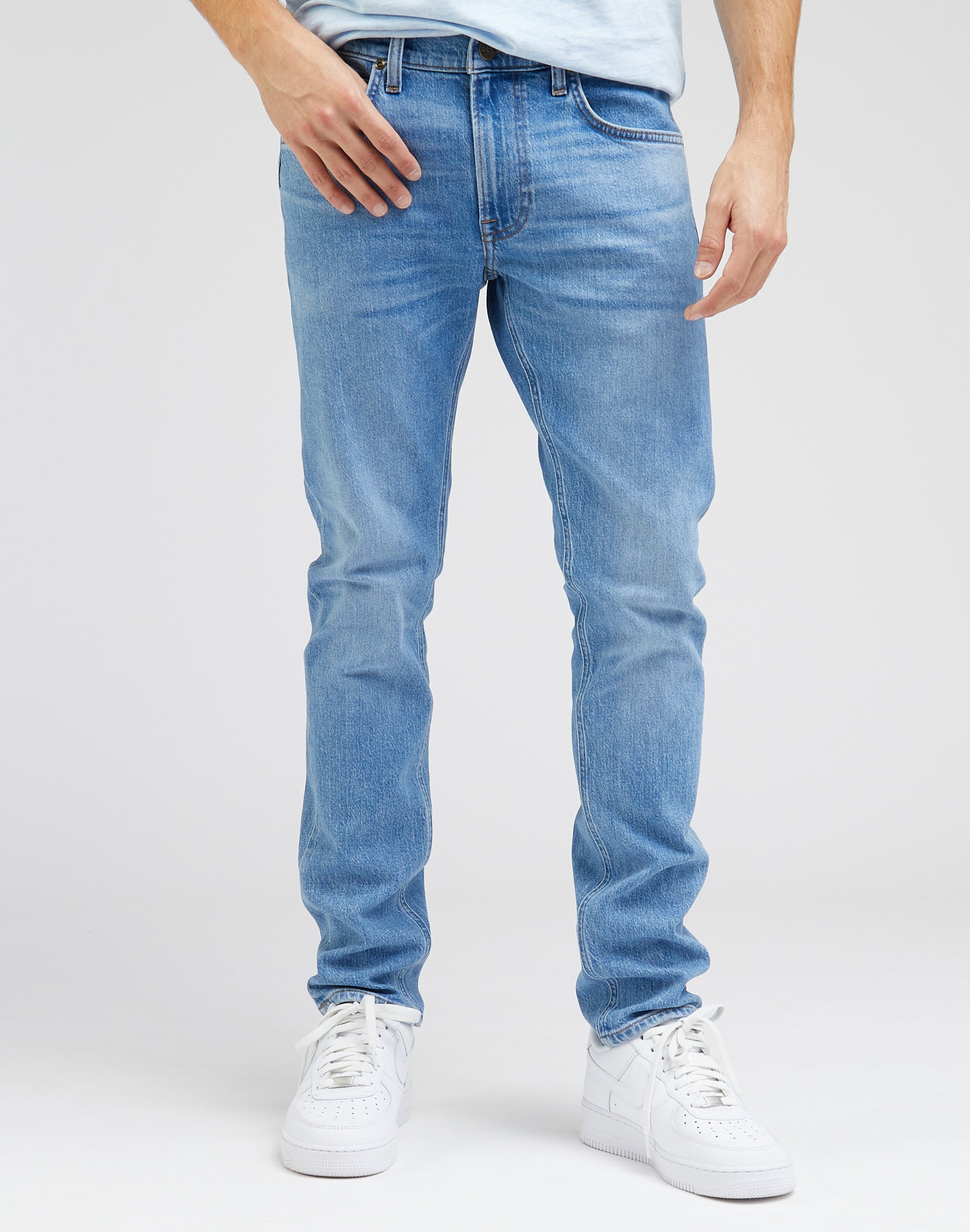 Luke Low Stretch in Working Man Worn Jeans Lee