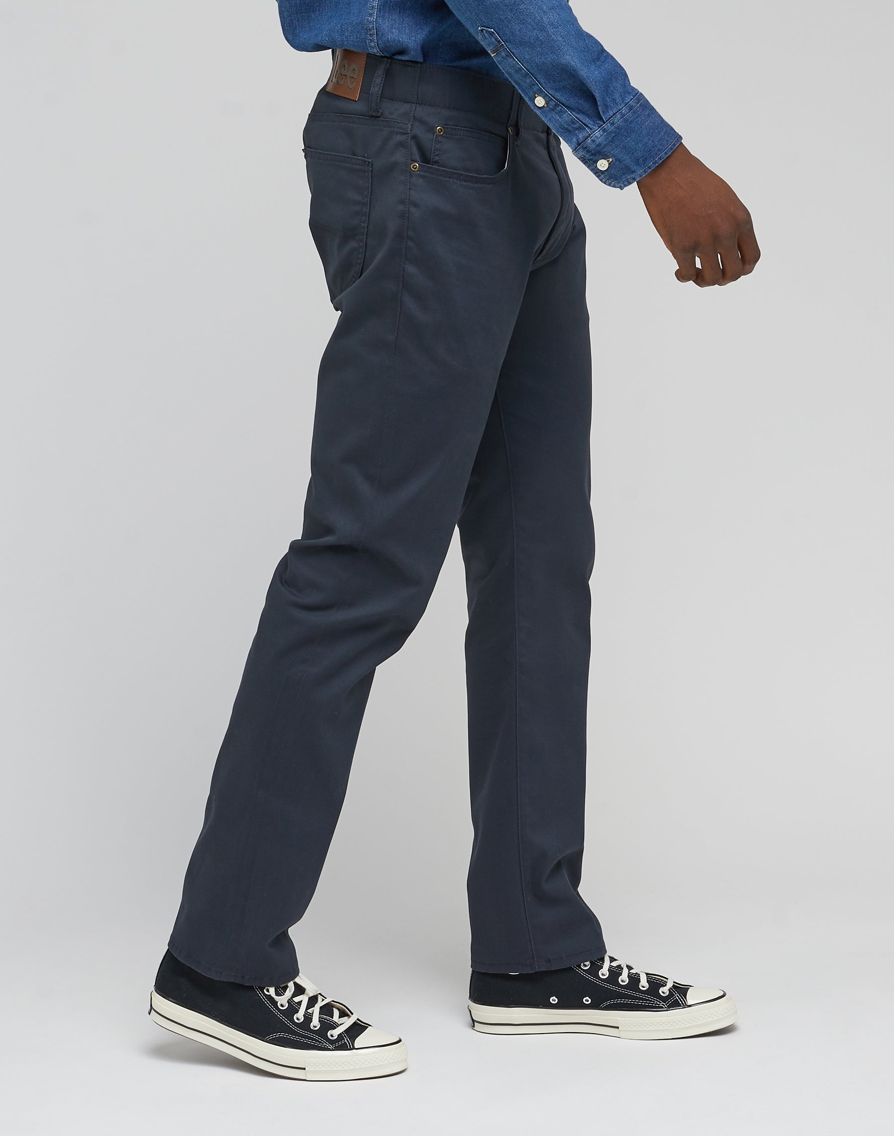 Straight Fit Mvp in Navy Pants Lee